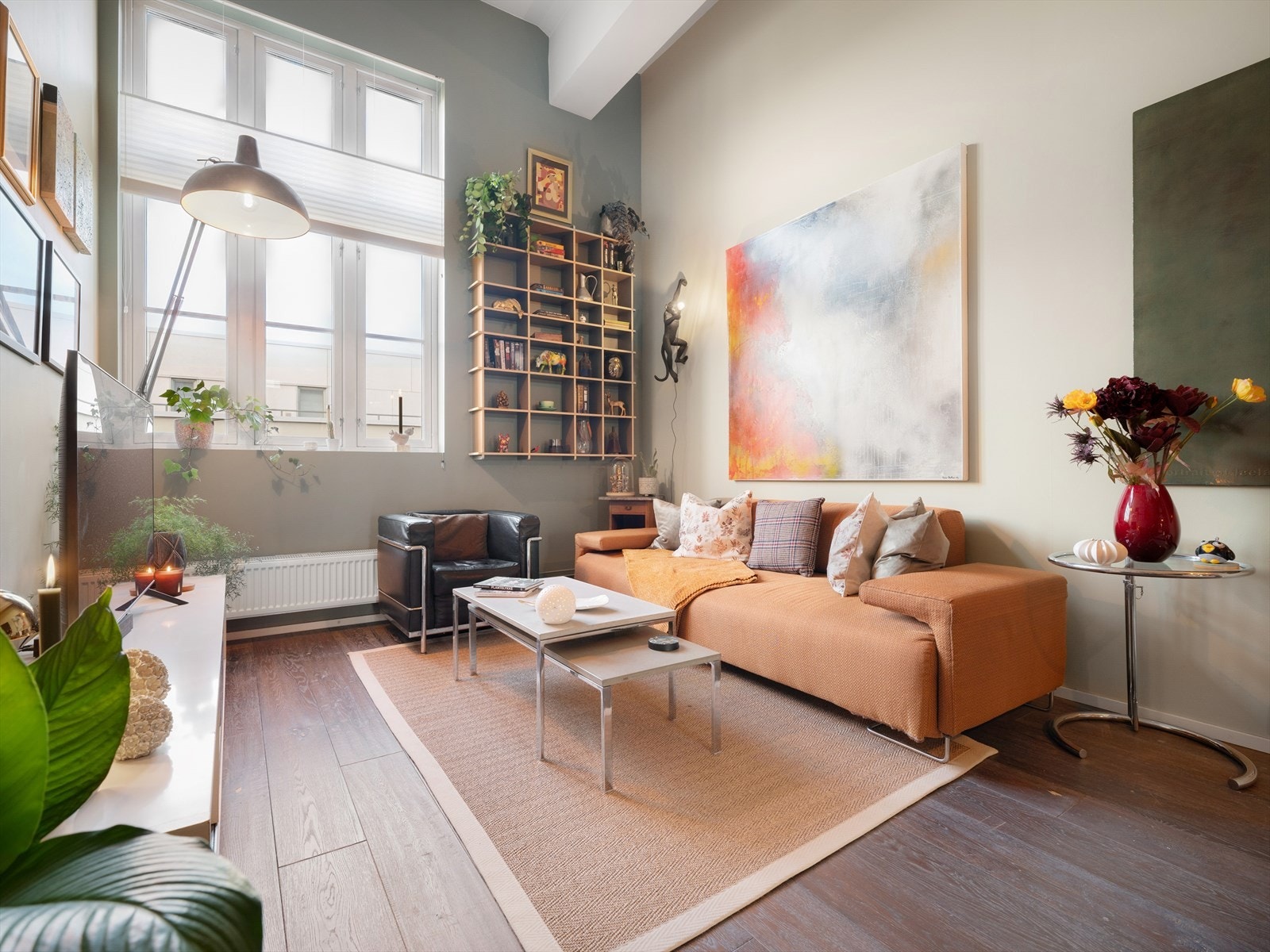 - Den tidligere fabrikkbygningen har blitt rehabilitert og sto ferdig i 2005 - Galleribilde