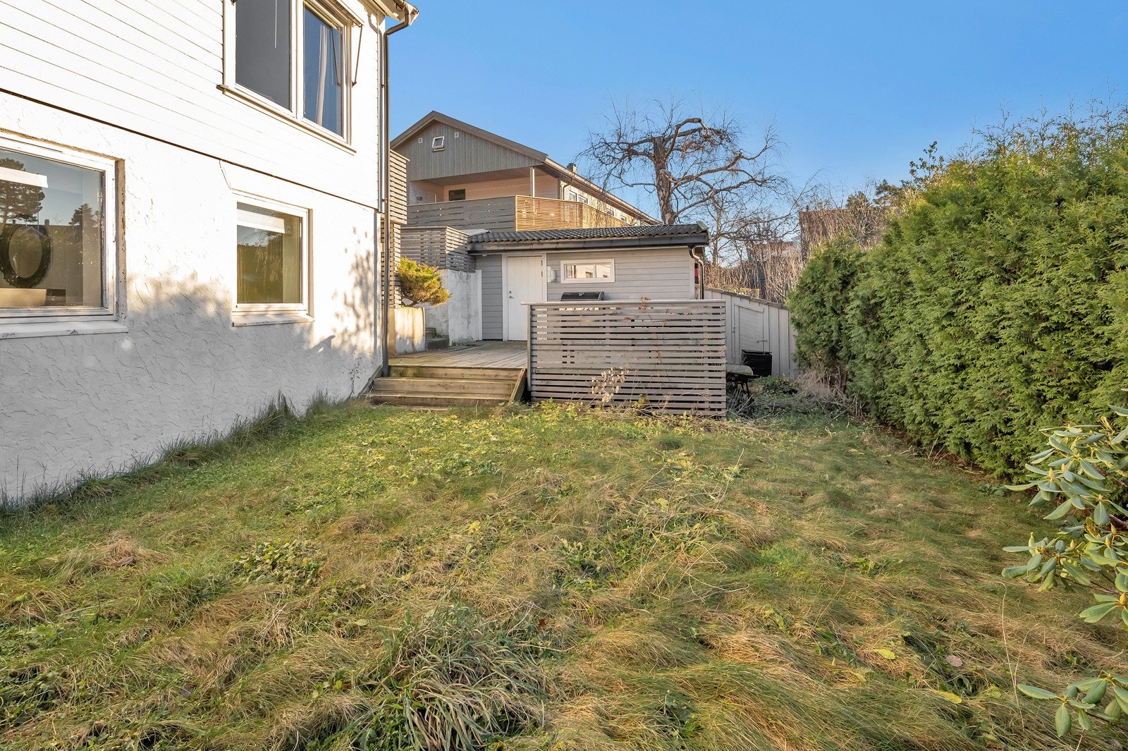 Barnehage, skole og idrettsanlegg i nærheten Galleribilde