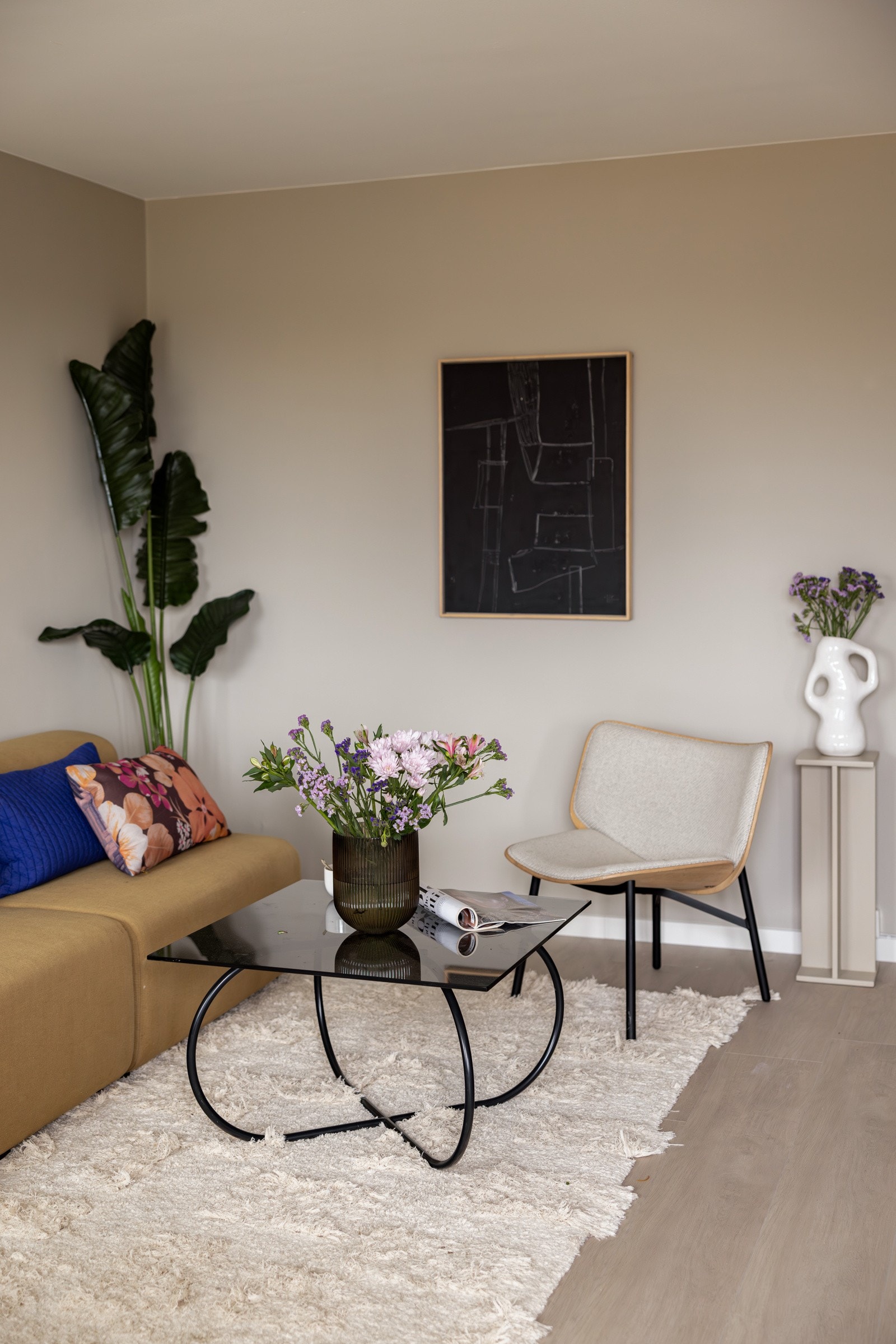 Internett og varmtvann er inkludert i de lave felleskostnadene på kr. 1 844,- per mnd. Galleribilde