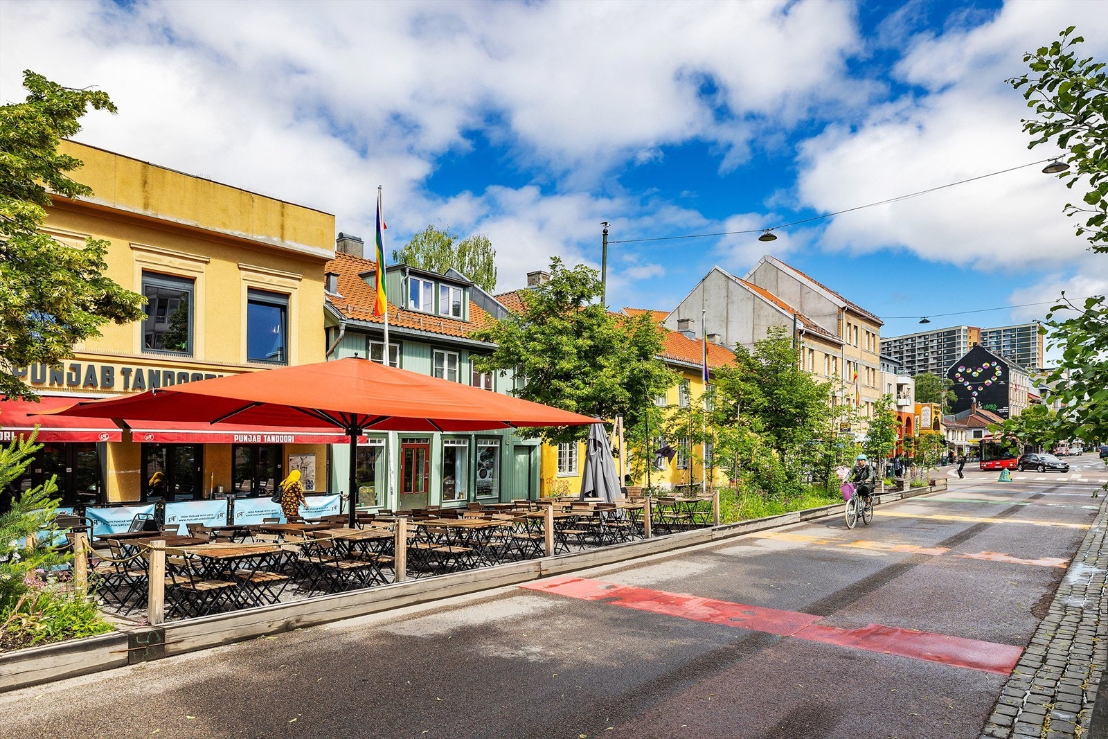 Grønland har et rikt utvalg av spisesteder og grønnsakshandel. Galleribilde