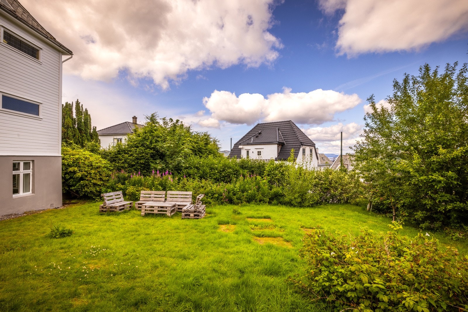 Tomten er relativt flat Galleribilde