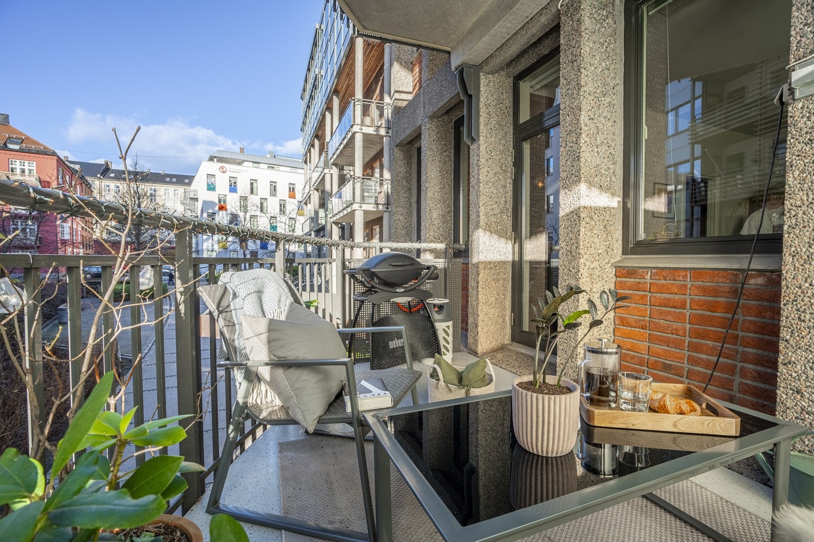 Plass til både sittegruppe og grill Galleribilde