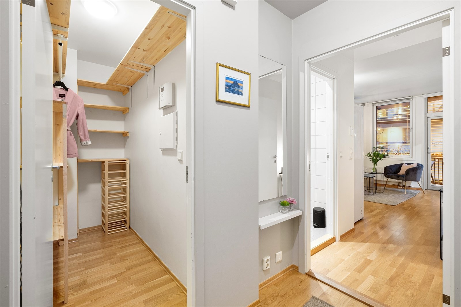 Boden har adkomst fra entré Galleribilde