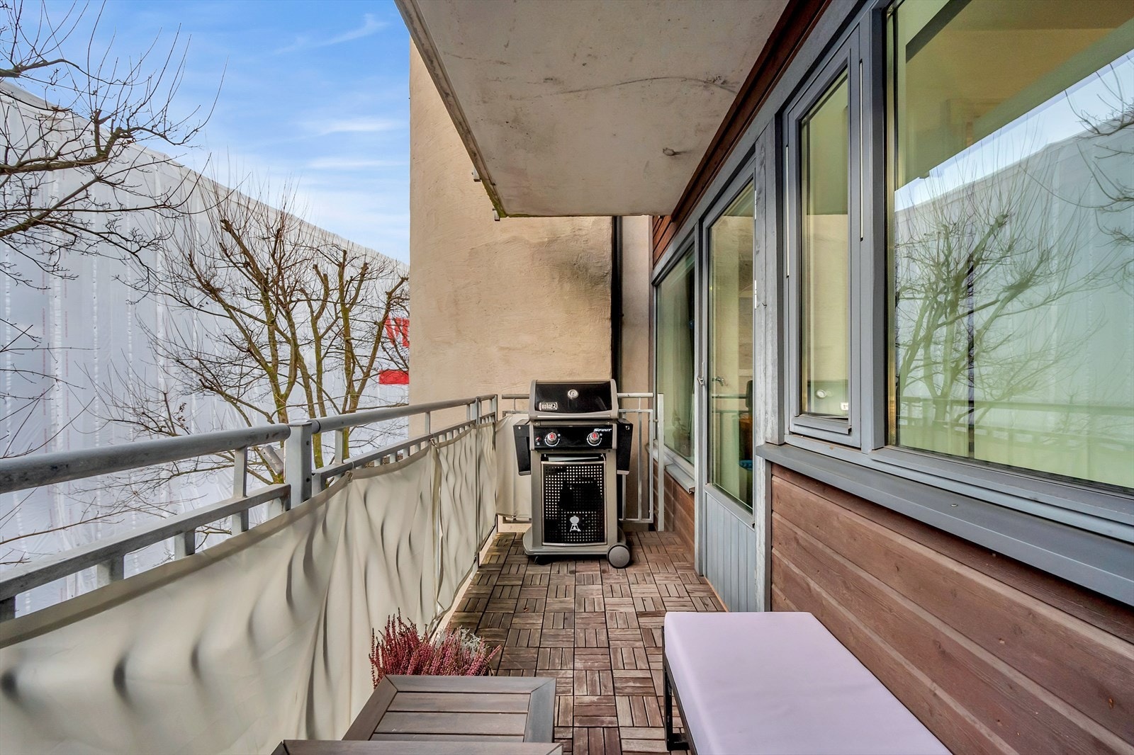 Her kan du enkelt innrede med utemøbler, beplantning og gassgrill. Galleribilde