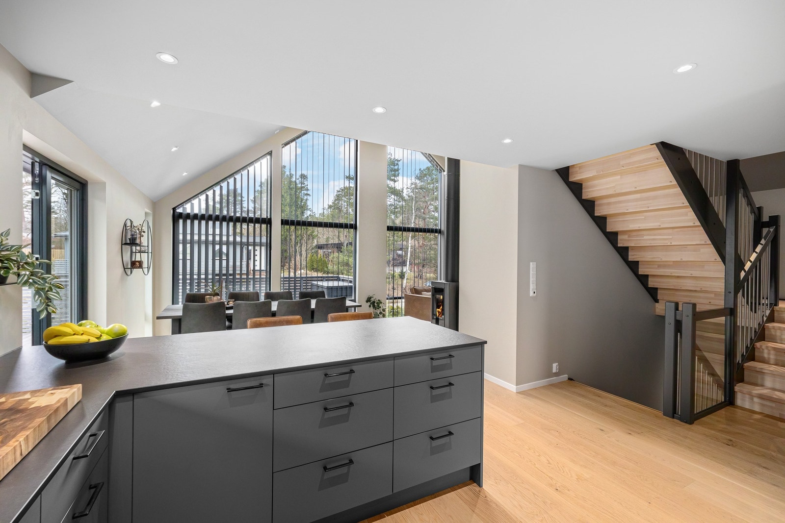 Åpen stue-kjøkken løsning Galleribilde