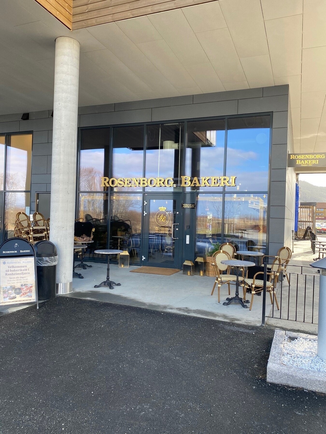 Her finner du også Rosenborg Bakeri som er søndagsåpent. Galleribilde