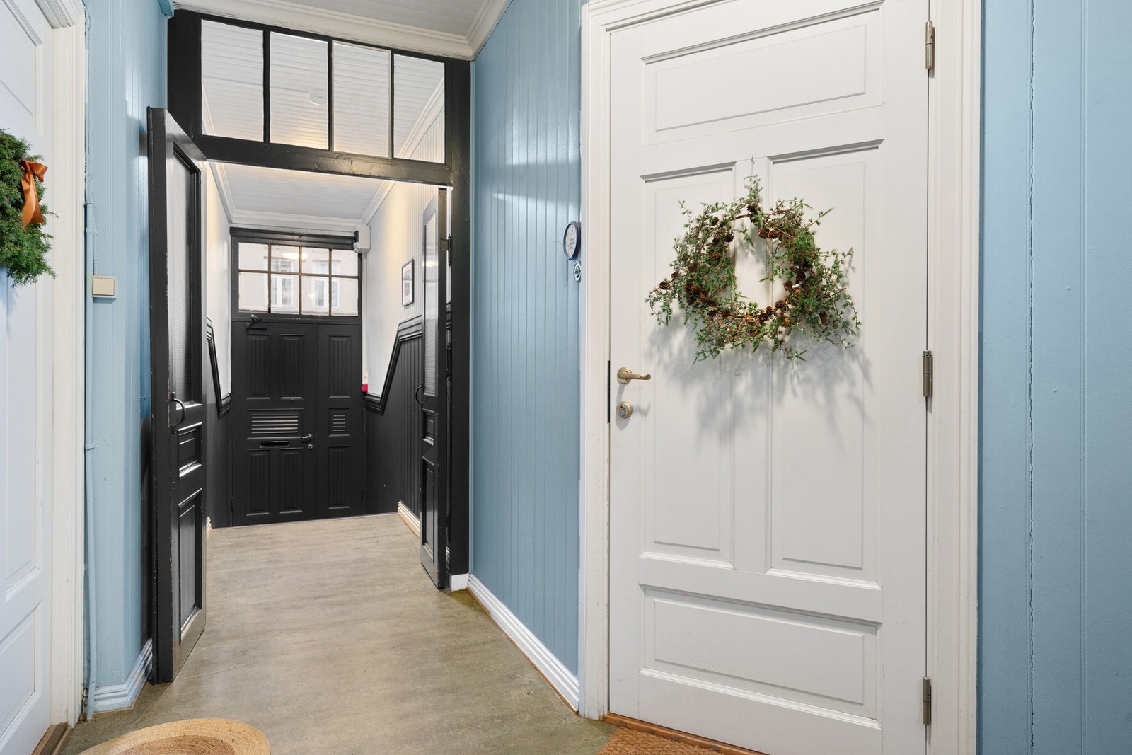 Borettslaget har i nyere tid pusset opp fasaden, fellesareal og investert i ny brannsikring. Galleribilde