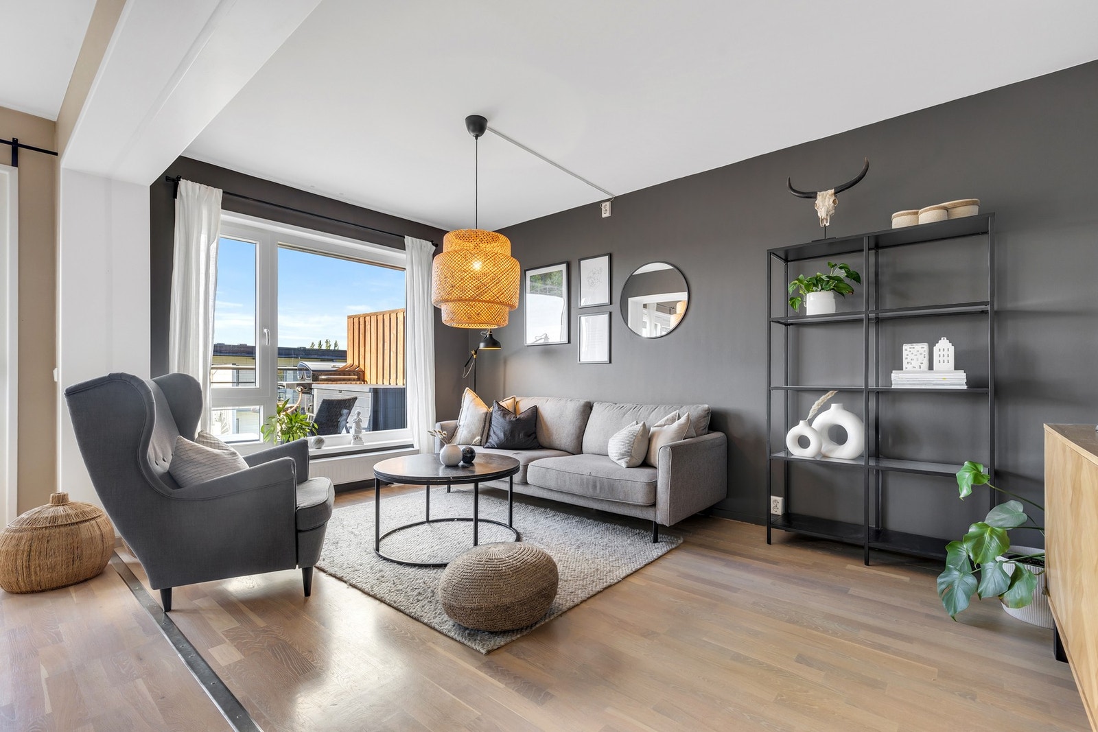 Boligen sto ferdigstilt så sent som i 2012 og byr på en effektiv planløsning på 70 kvm. Galleribilde