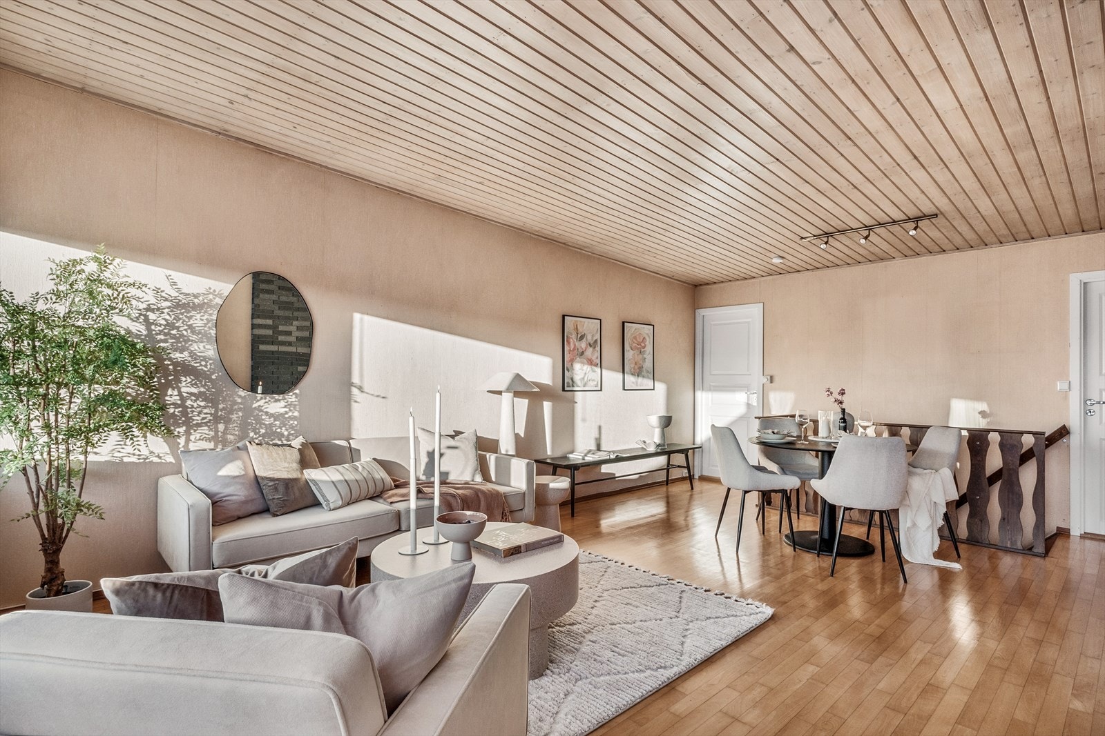 Boligen har et godt utgangspunkt for en enkel hverdag - finn løsningene som passer for deg og dine og sett planene til verks. Galleribilde