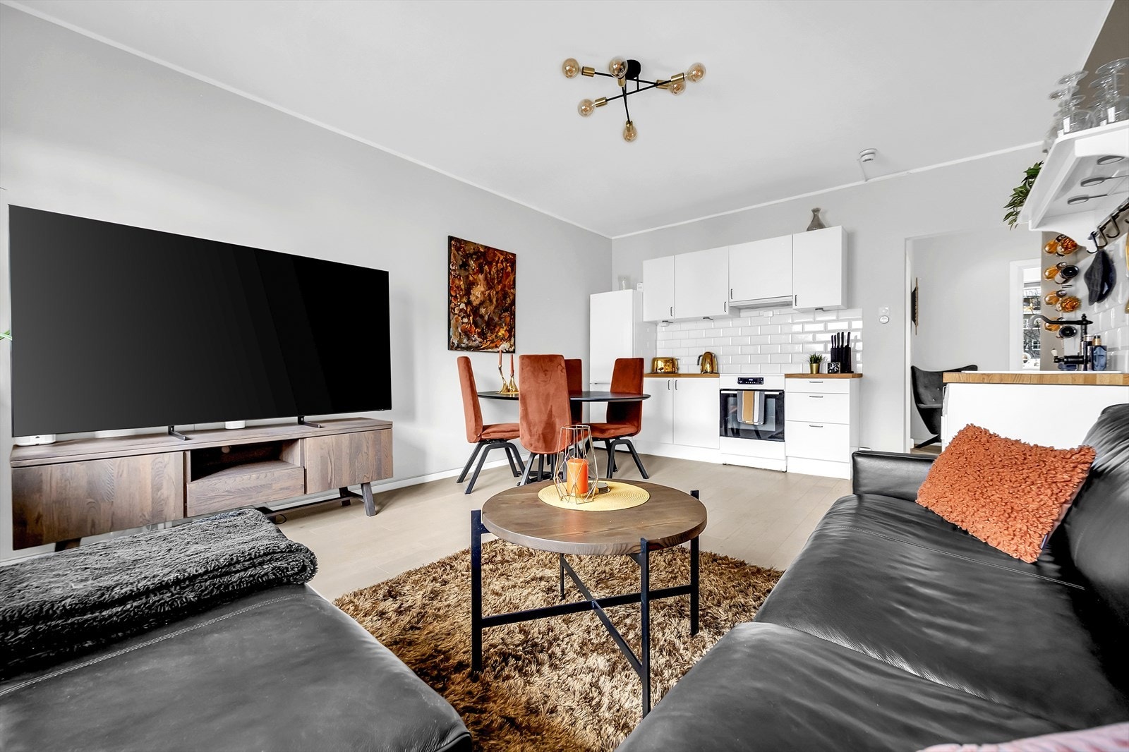 Rommet har en planløsning som gjør innredningsjobben enkel. Galleribilde