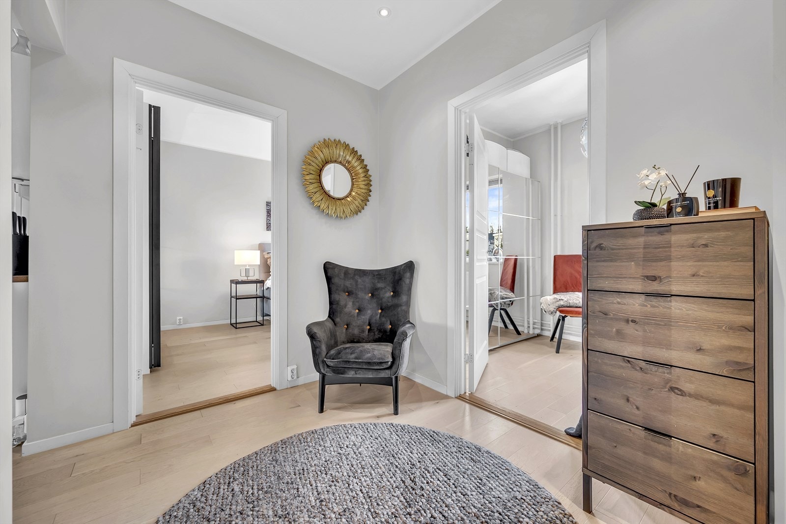 Gangen har en sentral plassering som sikrer god flyt mellom alle rom. Galleribilde