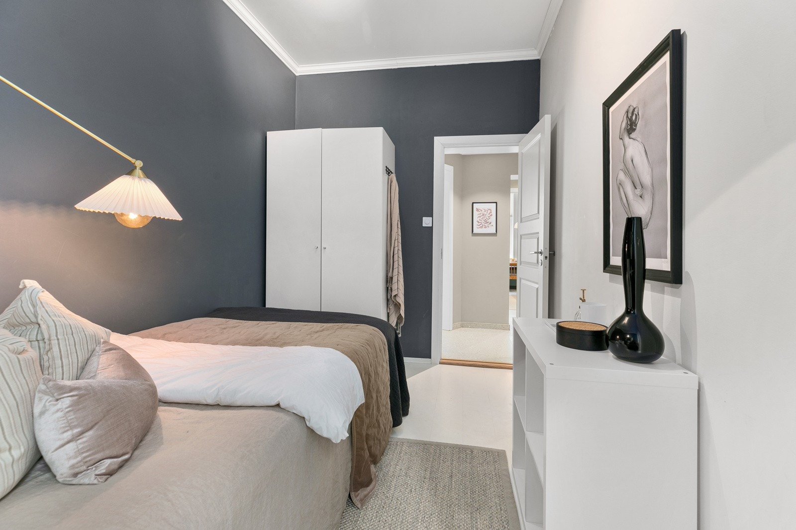 Soverom II har god plass til seng og garderobeskap. Galleribilde