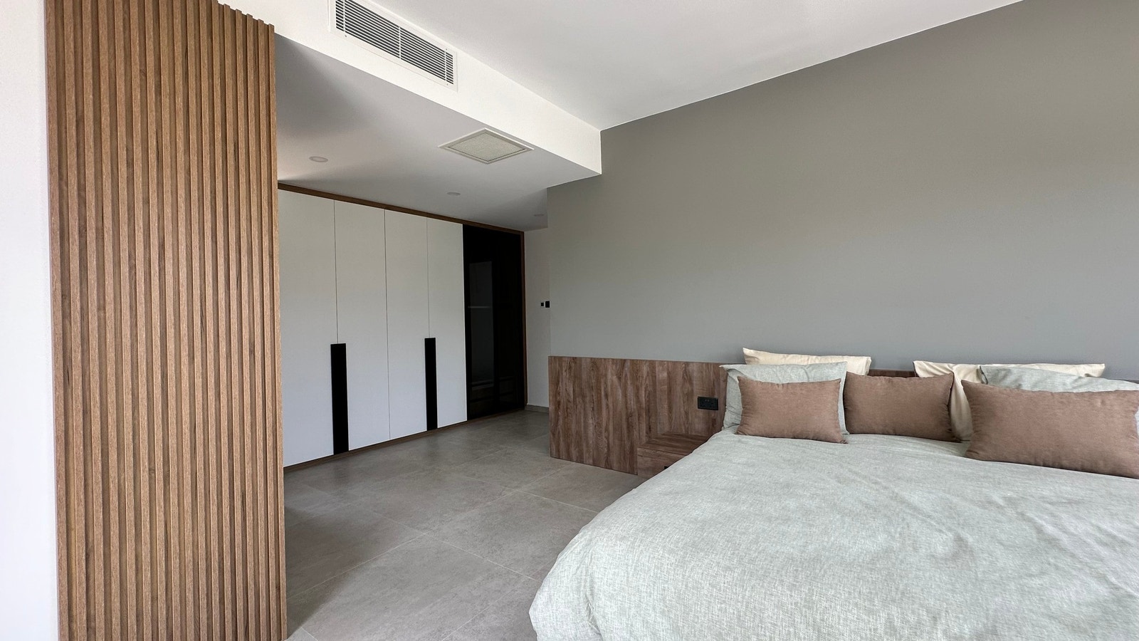 Visningshuset juli 24 Galleribilde