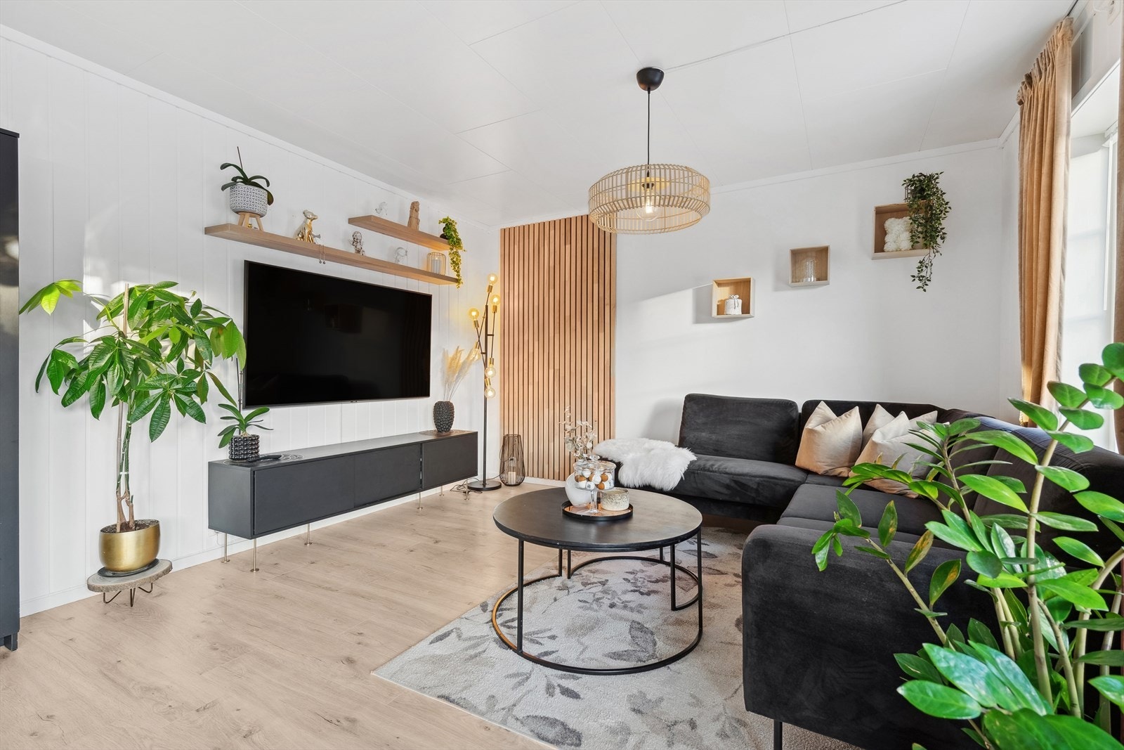 Grunnpakke TV/Bredbånd er inkl. i felleskostnadene Galleribilde