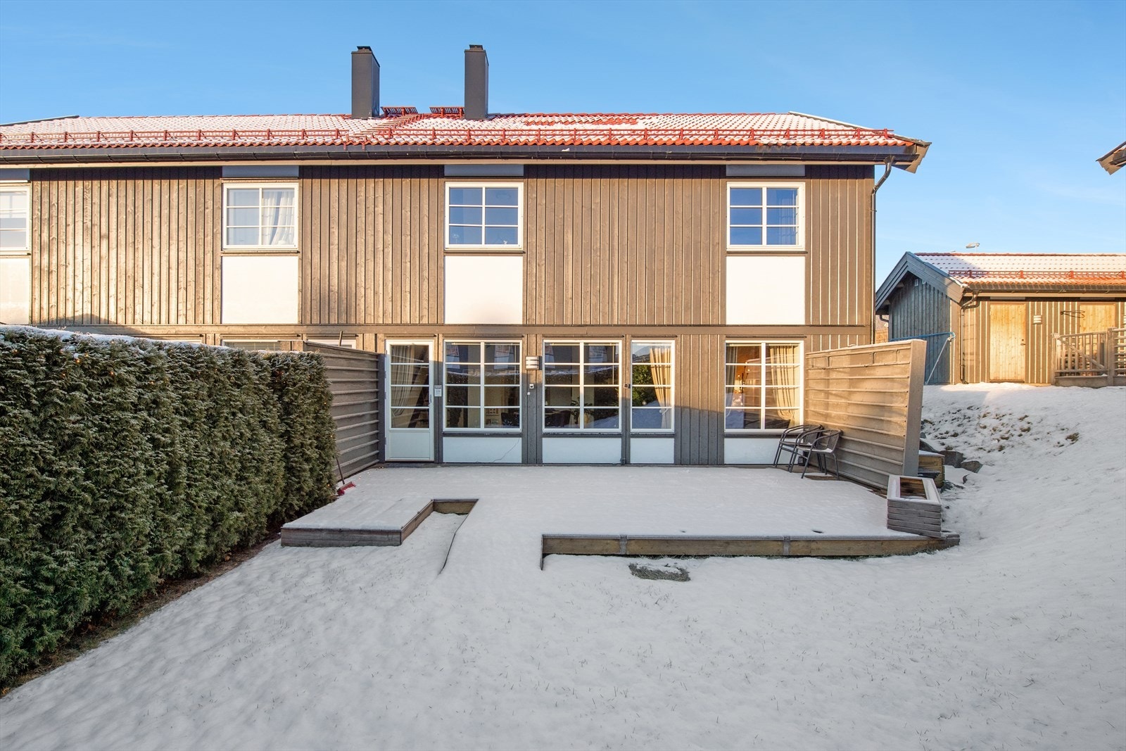 DNB Eiendom v/Merete Fjeldavlie presenterer en flott ½ av en vertikaldelt tomannsbolig fra 2011/2012! Galleribilde