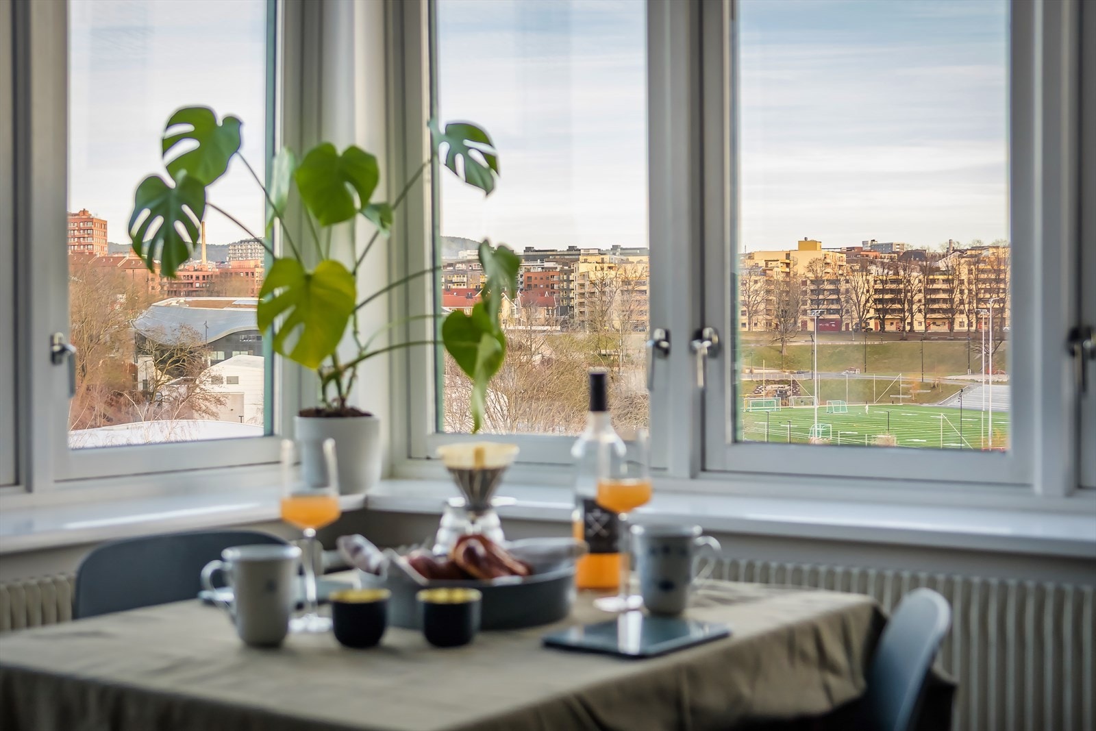 Nyt utsikten mens du spiser et måltid! Galleribilde