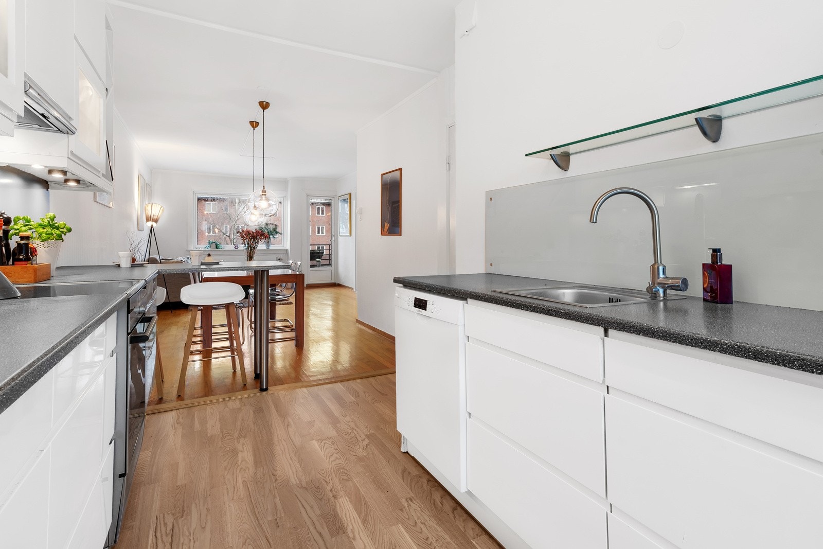 2024 ble det oppgradert avløpsrør til oppvaskkum Galleribilde