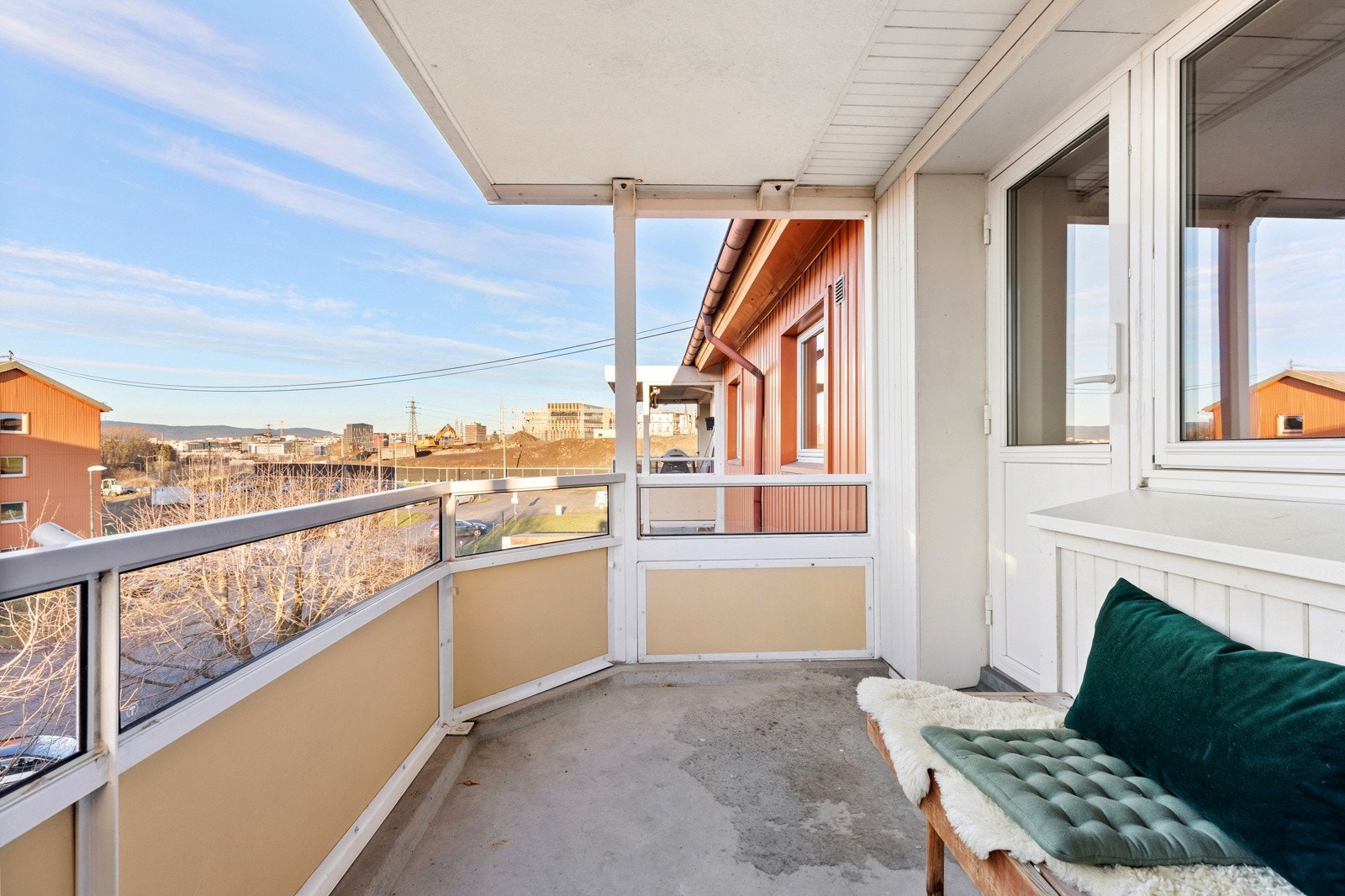 Her har du sol fra formiddag til kveldstid på sommeren Galleribilde