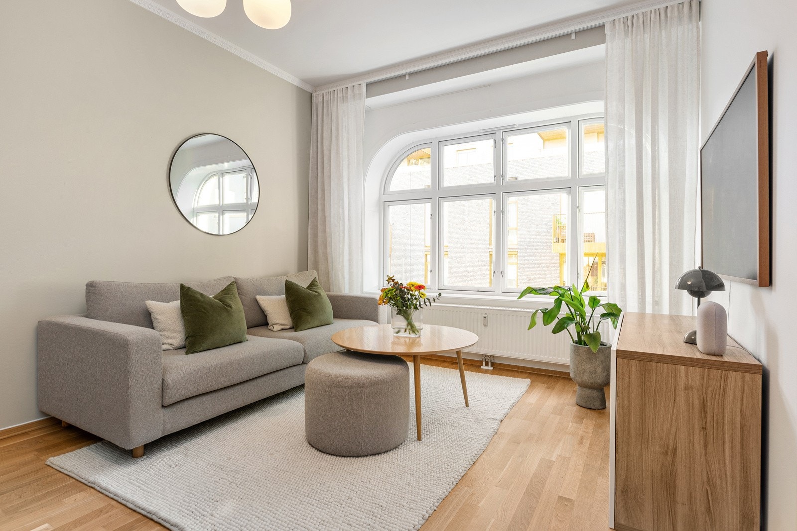 En lys og moderne 2-roms andelsleilighet i attraktiv bygård med sentral beliggenhet Galleribilde