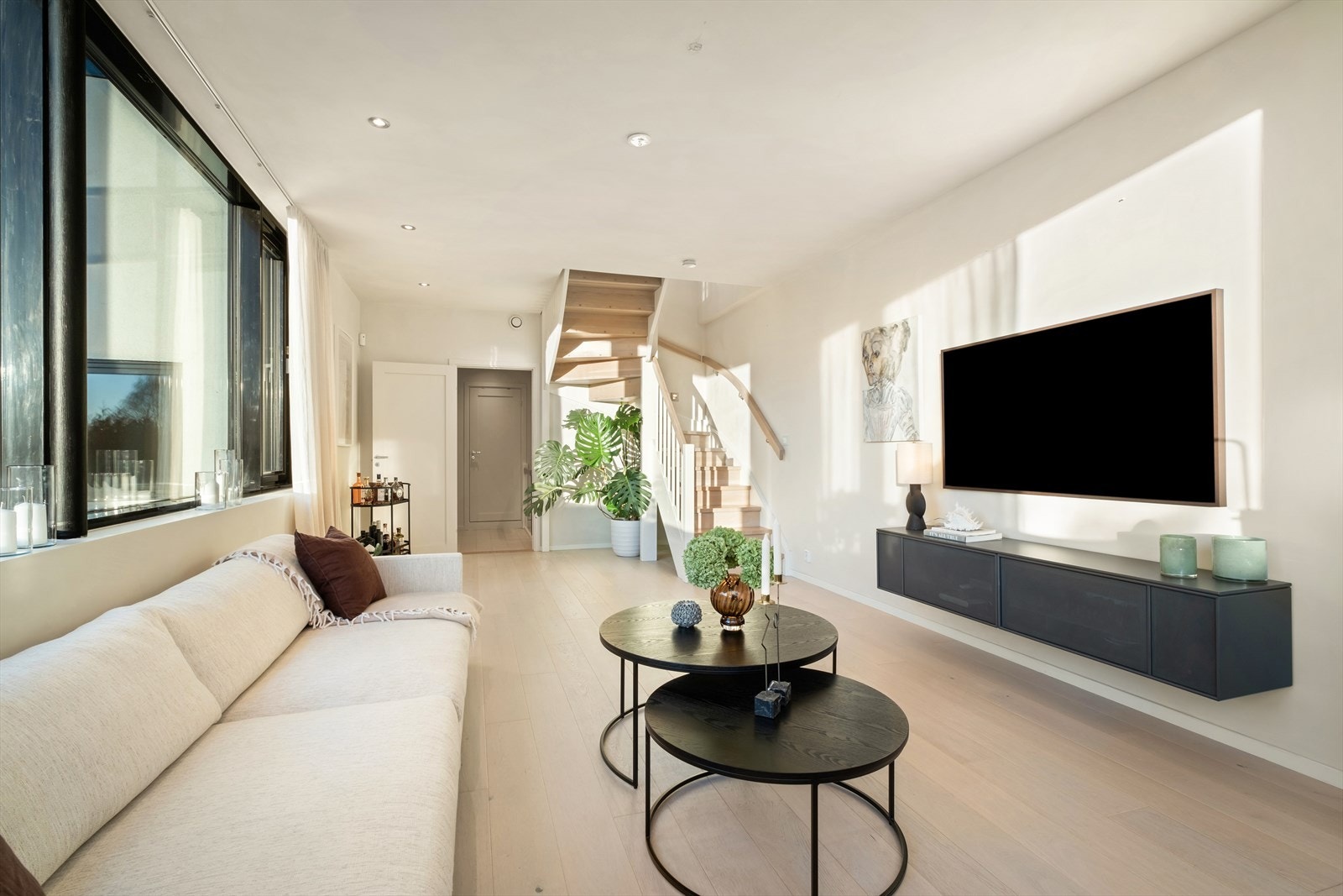 Meget god takhøyde i rommet. Galleribilde