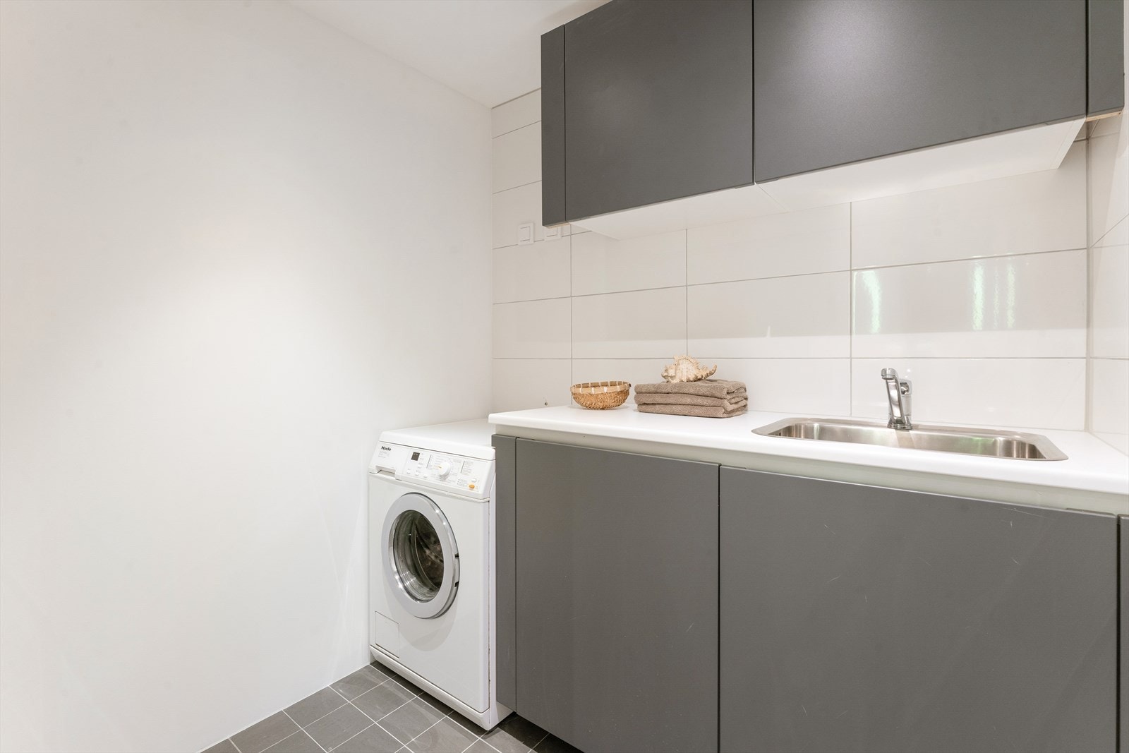 Effektiv og praktisk vaskerom Galleribilde