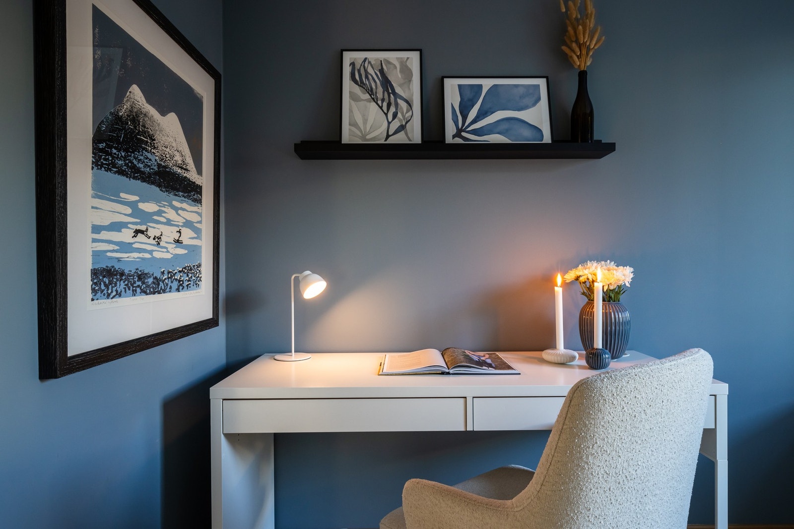 Begge soverommene har god plass til både seng, garderobe og skrivebord om ønskelig. Galleribilde