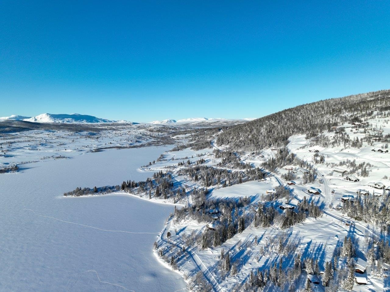 Vasetvatnet - Utsikt mot Grindafjell i Vang Galleribilde
