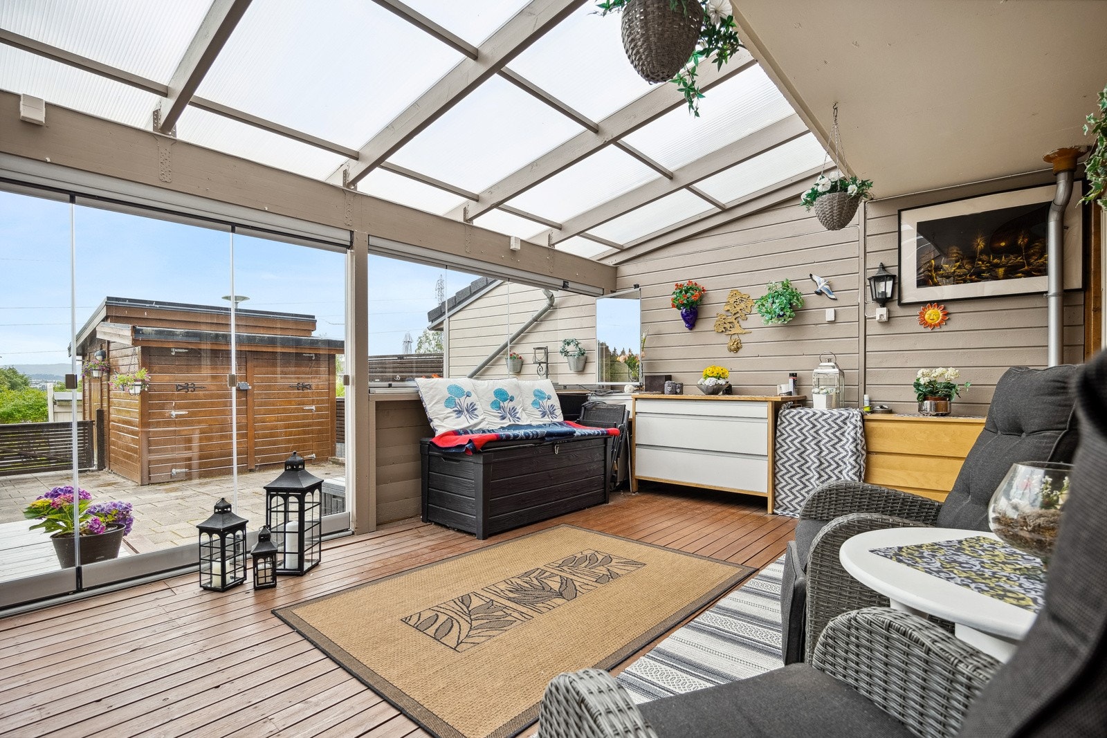 Innglasset terrasse på 22 kvm. Galleribilde