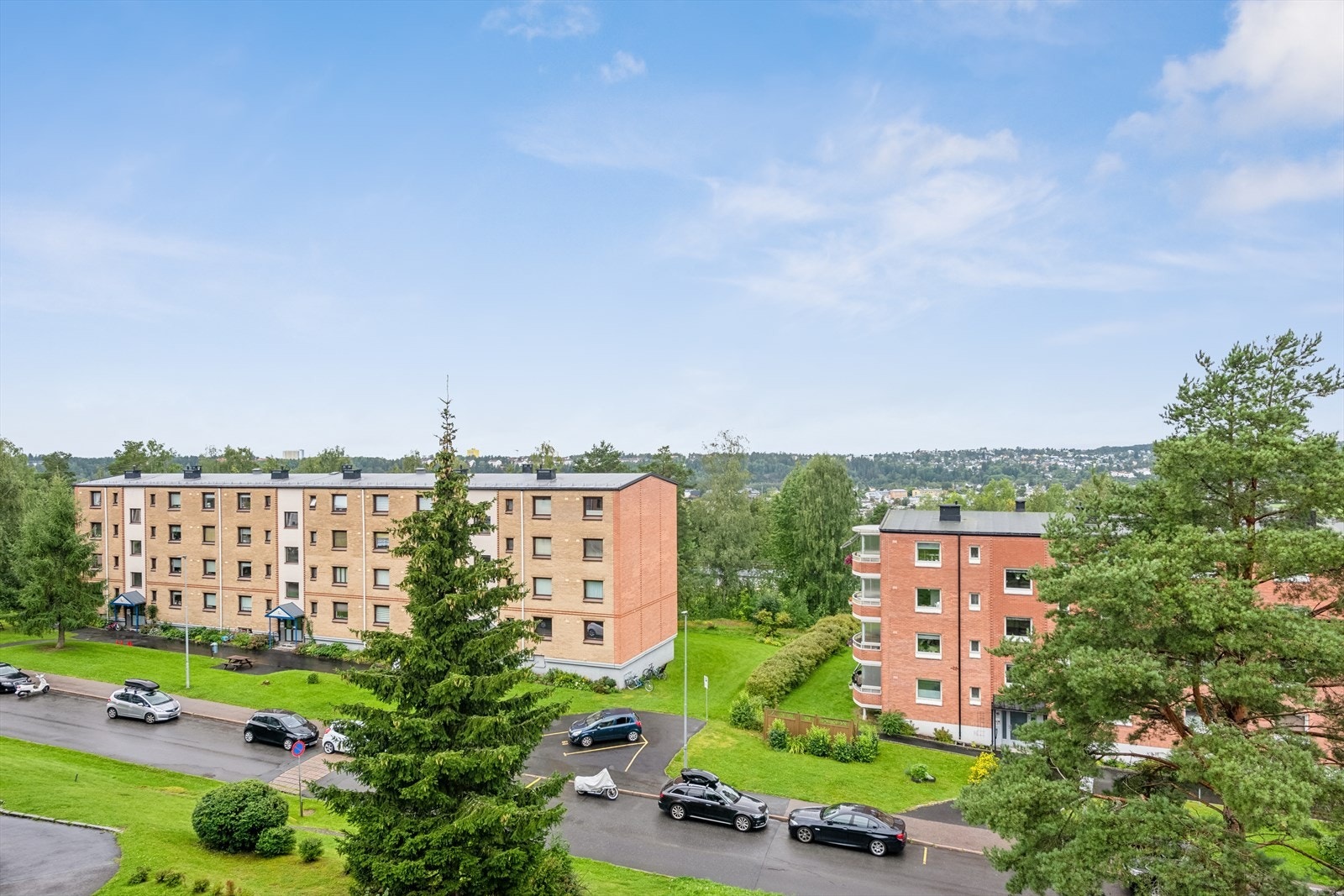 Nydelig utsikt fra boligen. Her kan du følge døgnet eller årstidene. Galleribilde