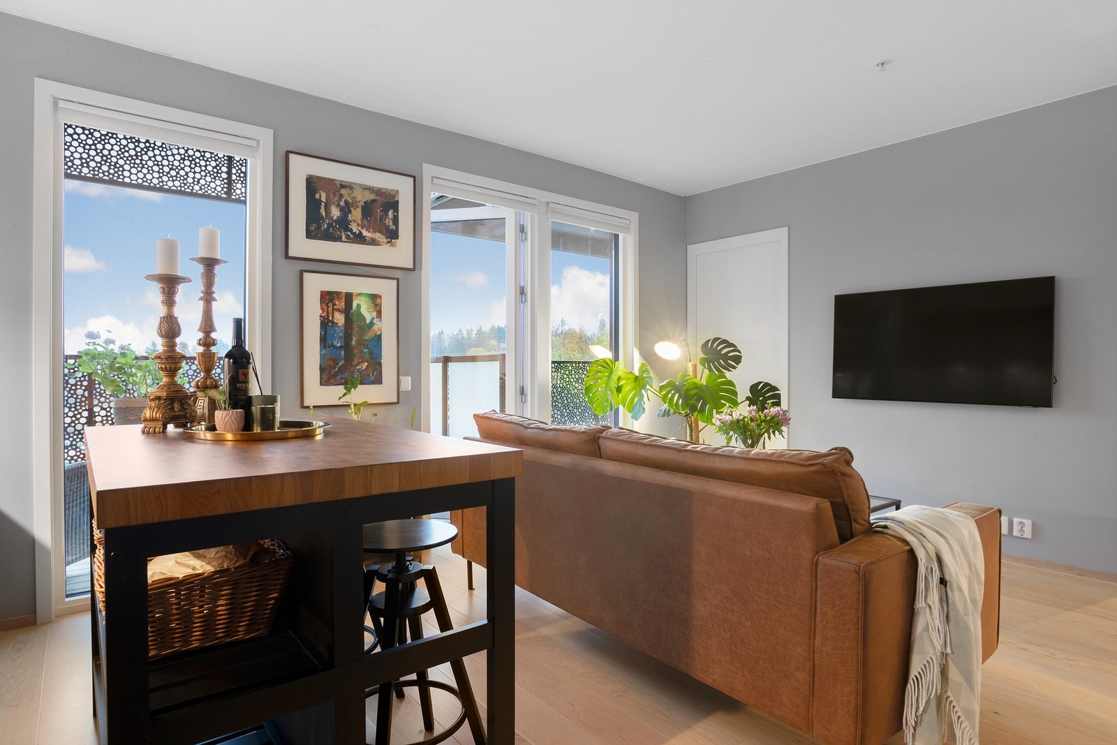 Kjøkkenøya er løs og kan følge med salget Galleribilde