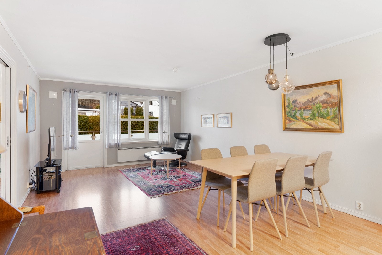 Lys og pen stue Galleribilde