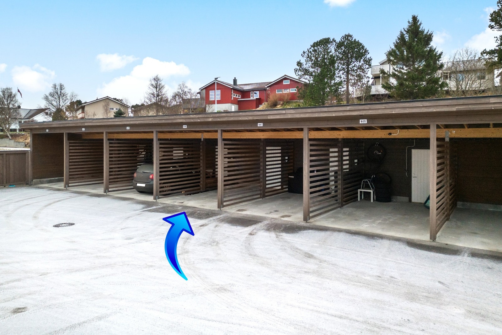 Egen carport og bod i felles rekke Galleribilde