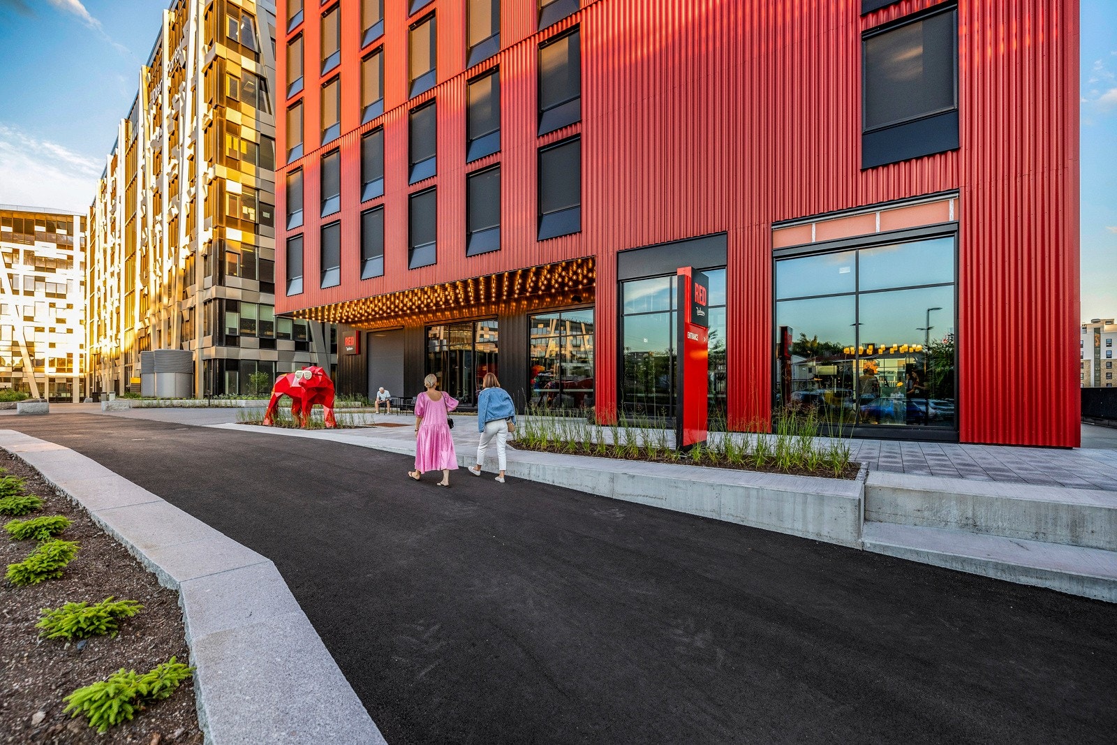 Nye baren på toppen av Radisson RED er siste tilskudd blant stedene man kan gå til etter arbeidstid på Hasle/Løren. Galleribilde