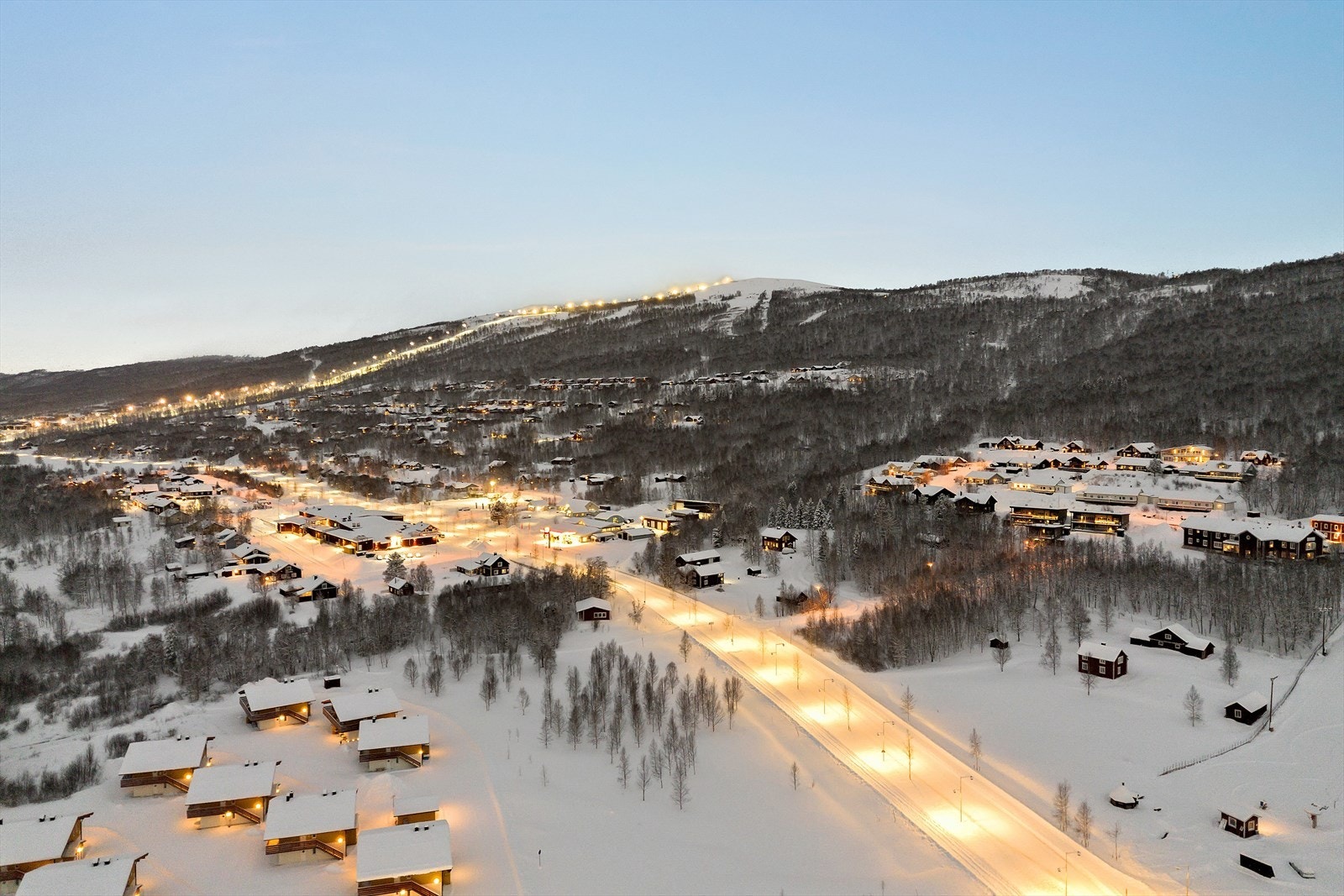 Velkommen skal du være til en hyggelig visning - husk påmelding! Vi sees. Galleribilde