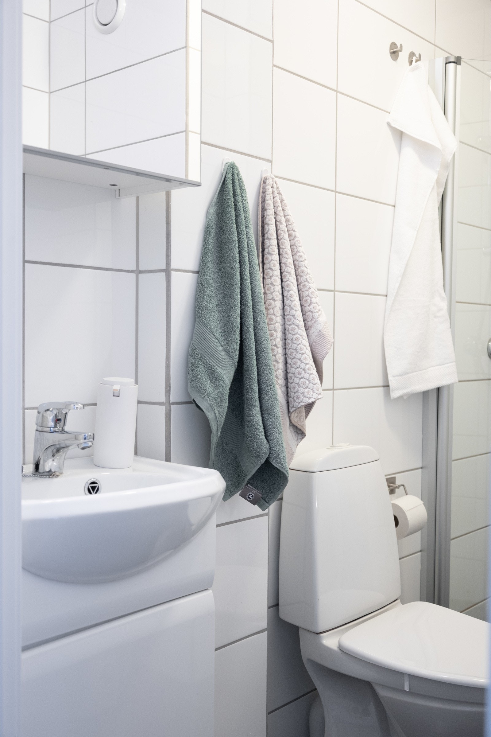 På badet har du selvsagt behagelig gulvvarme. Galleribilde