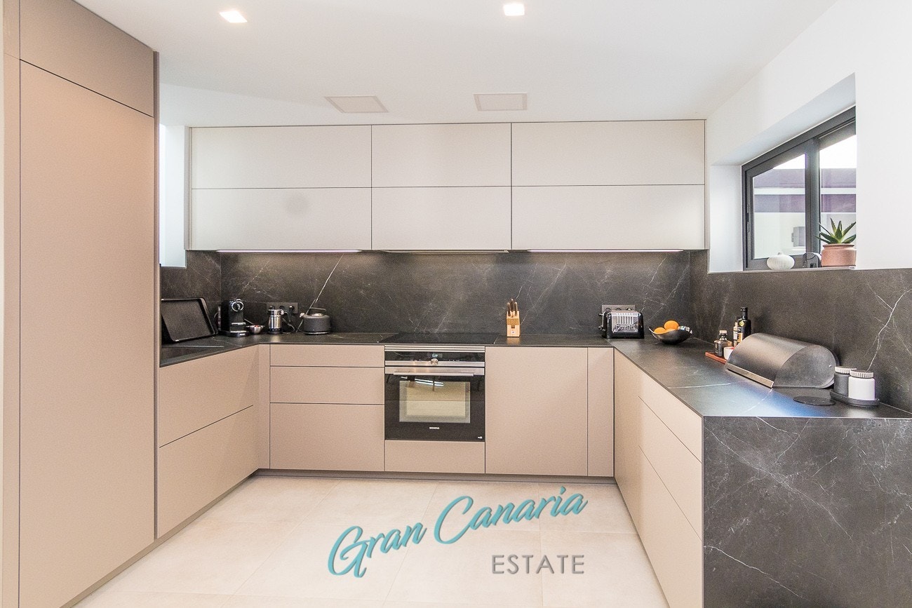 Nytt kvalitetskjøkken fra Dica med hvitevarer fra Siemens Galleribilde