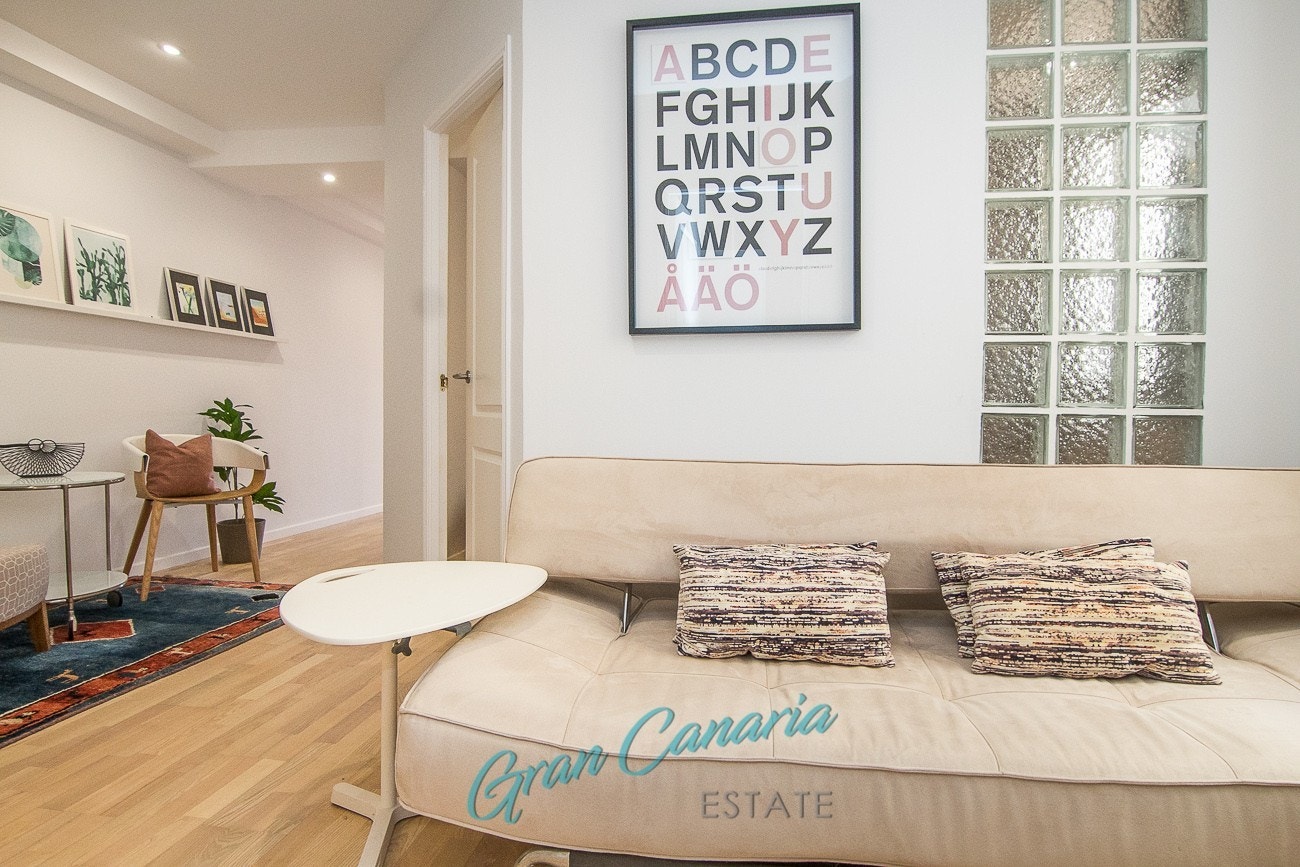 Leilighet i underetasjen med sovesofa Galleribilde