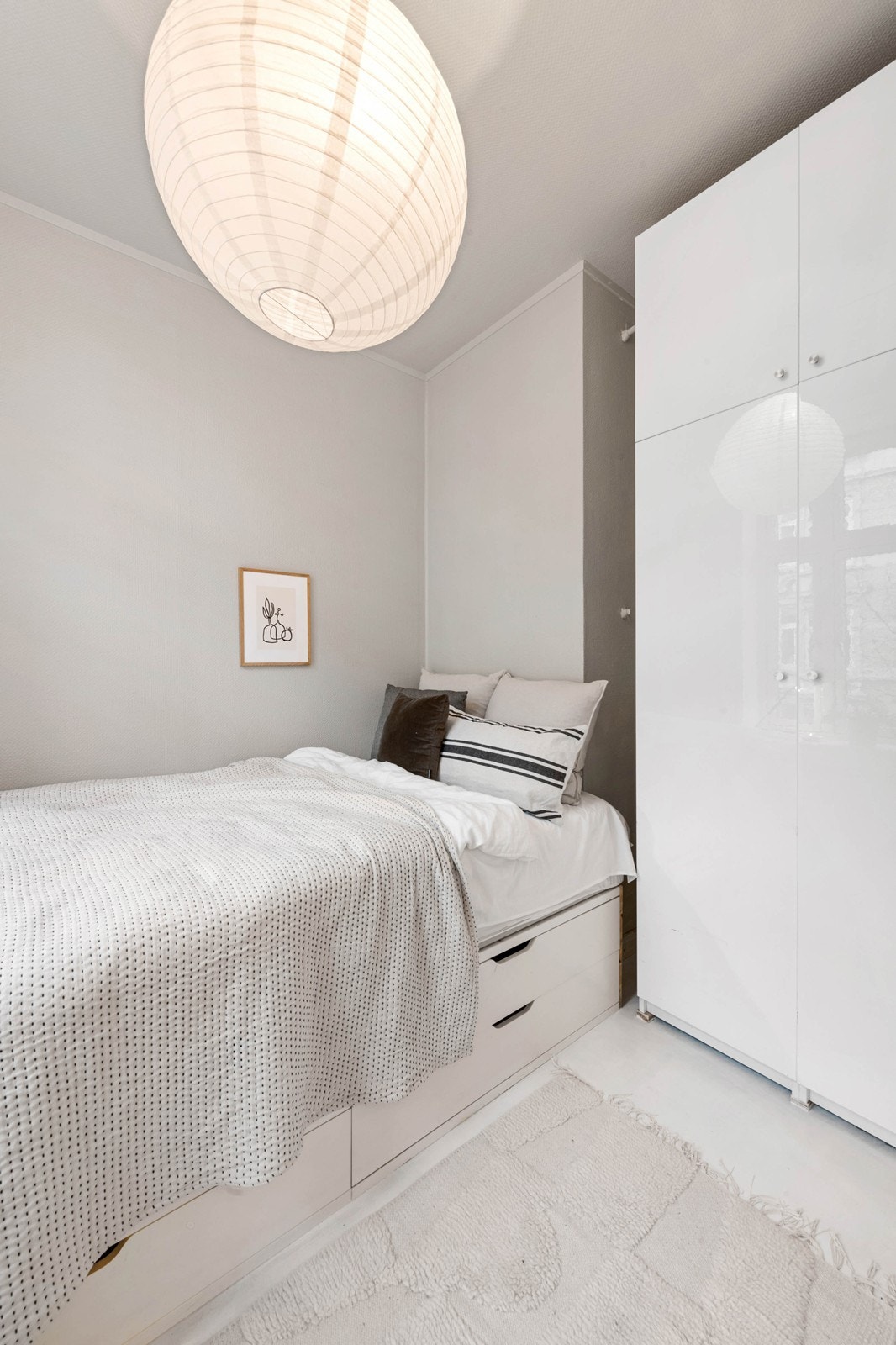 Plass til garderobeløsning på soverom Galleribilde