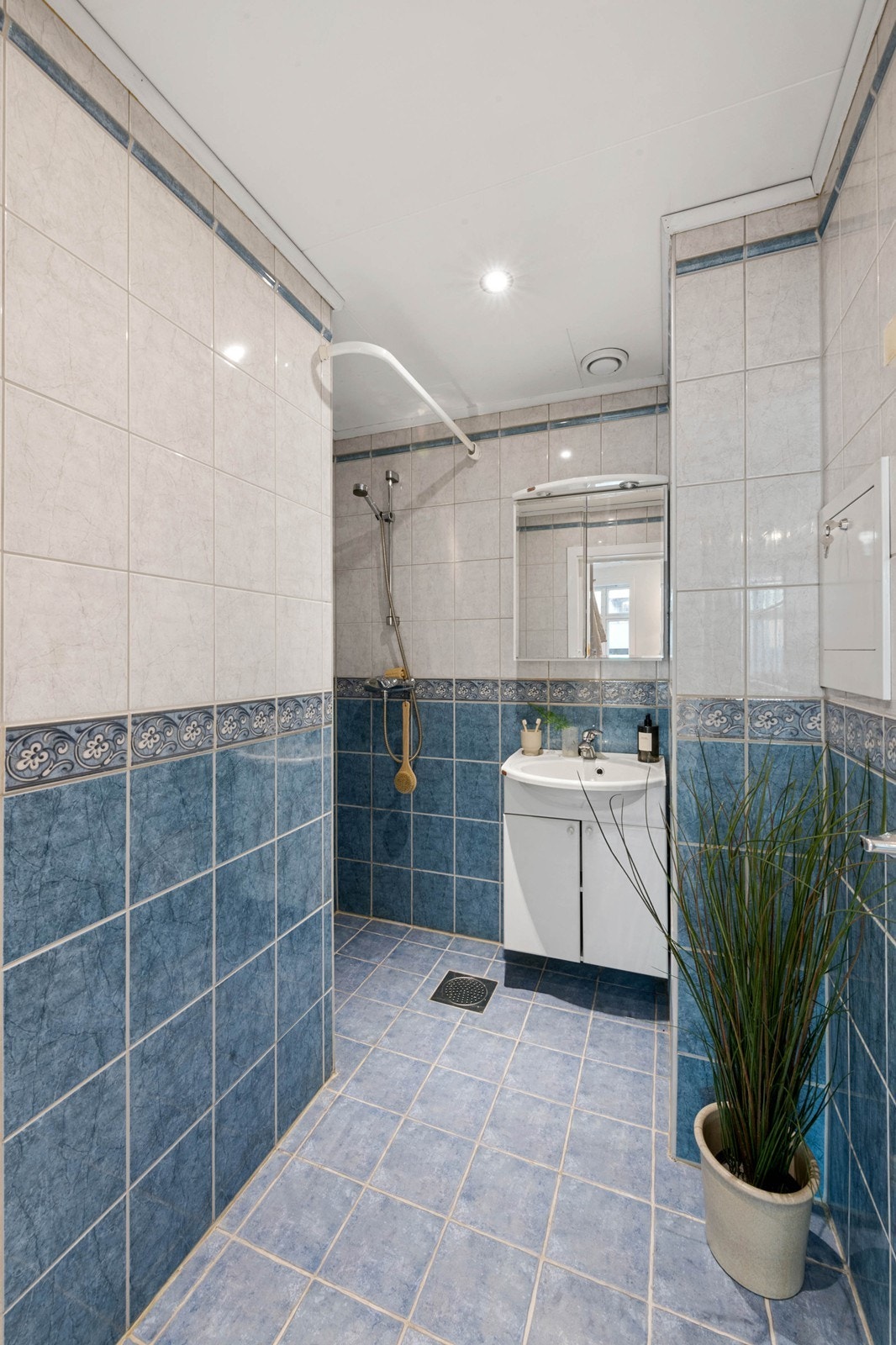 Romslig bad med varmekabler Galleribilde