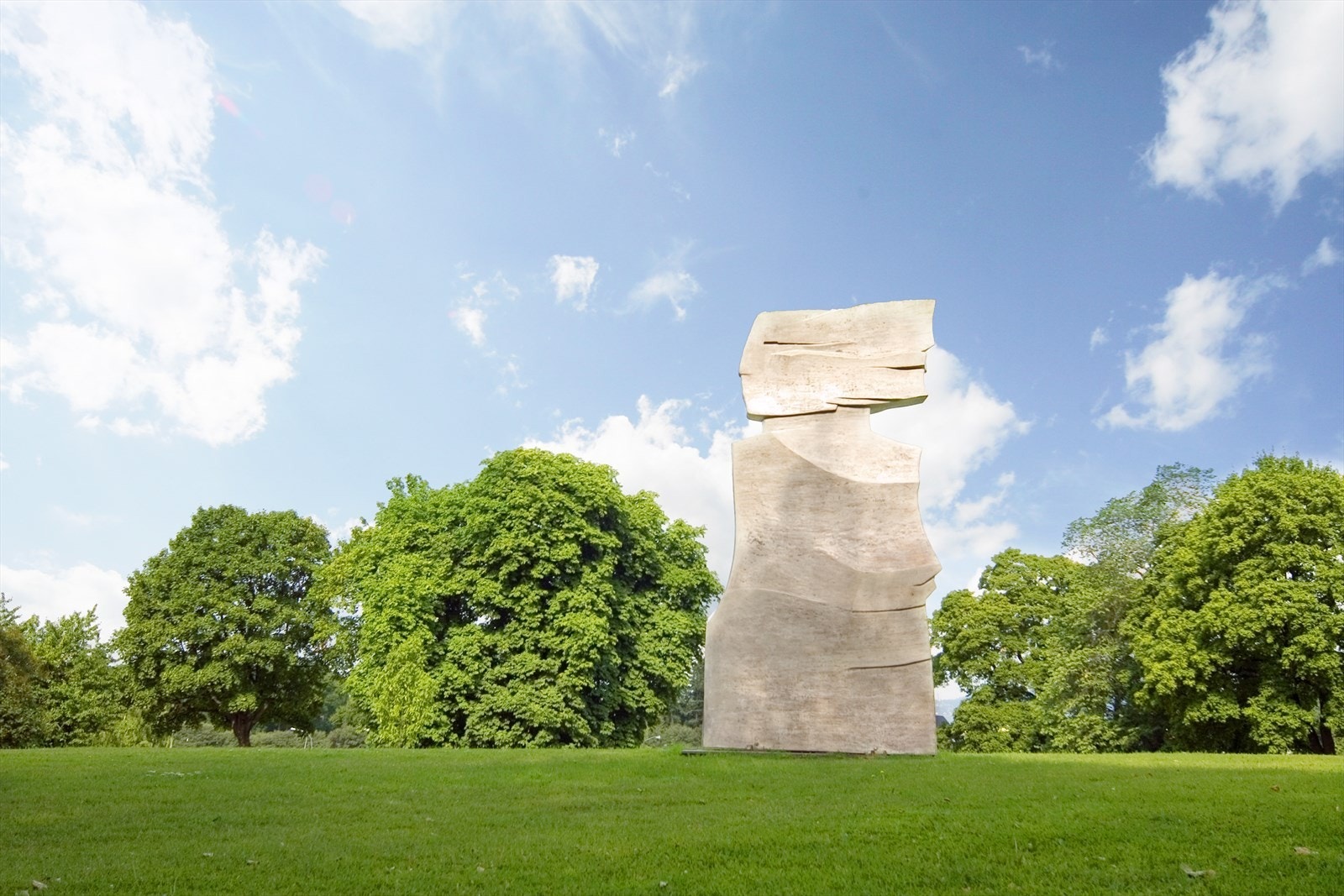 Eiendommen ligger sentralt til med flere hyggelig grøntområdet i umiddelbar nærhet, deriblant Tøyenparken Galleribilde