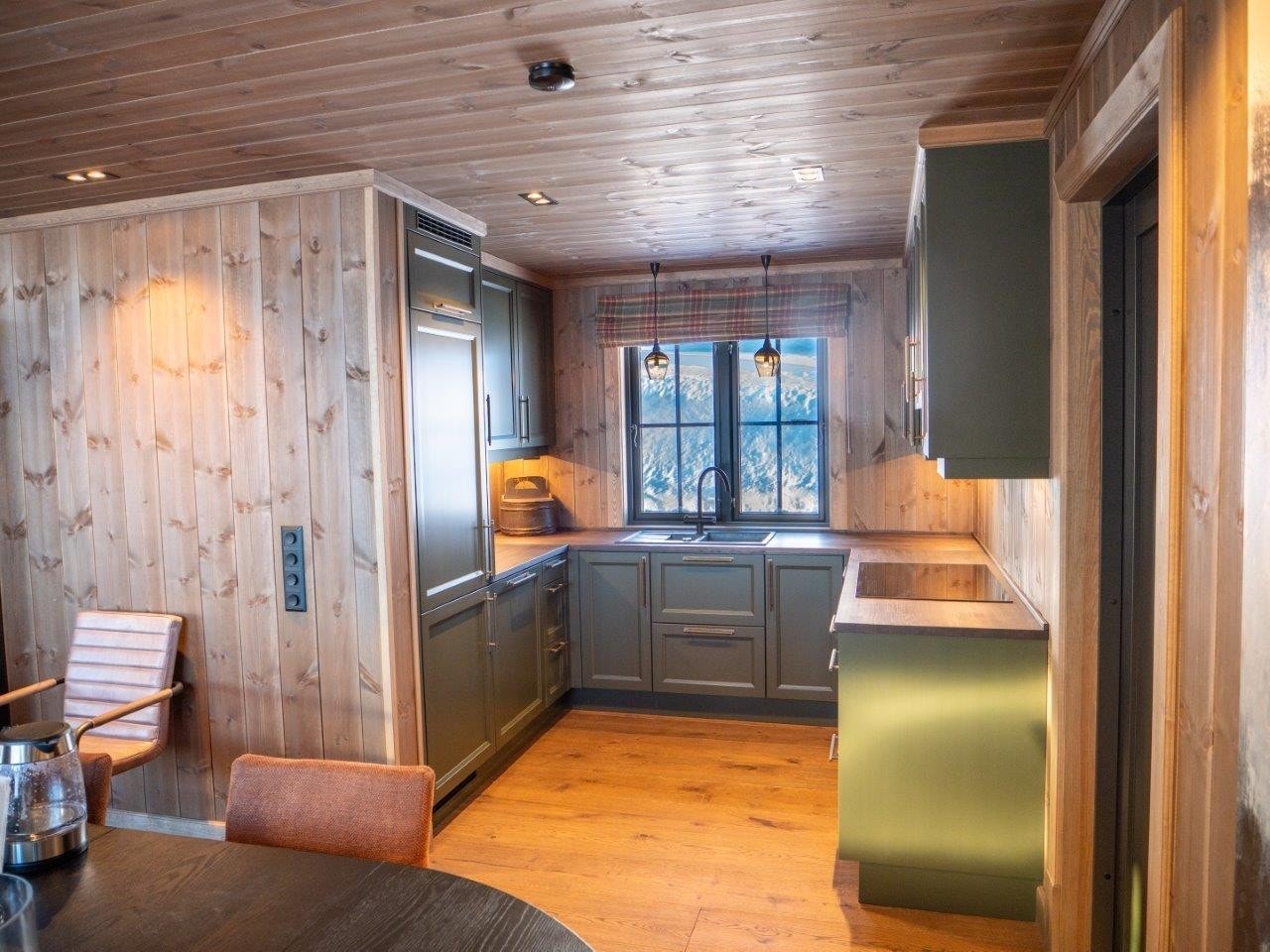 Lokal produsert kjøkken Galleribilde