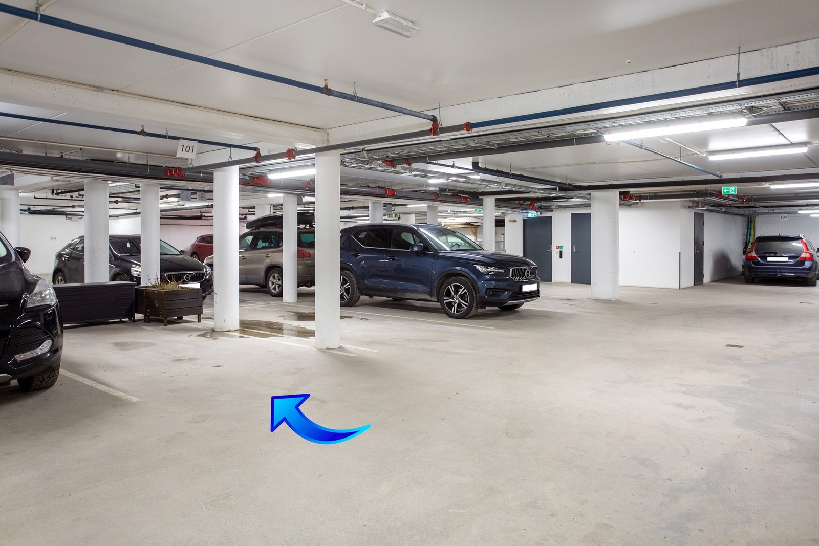 Egen parkeringsplass i p-kjeller Galleribilde