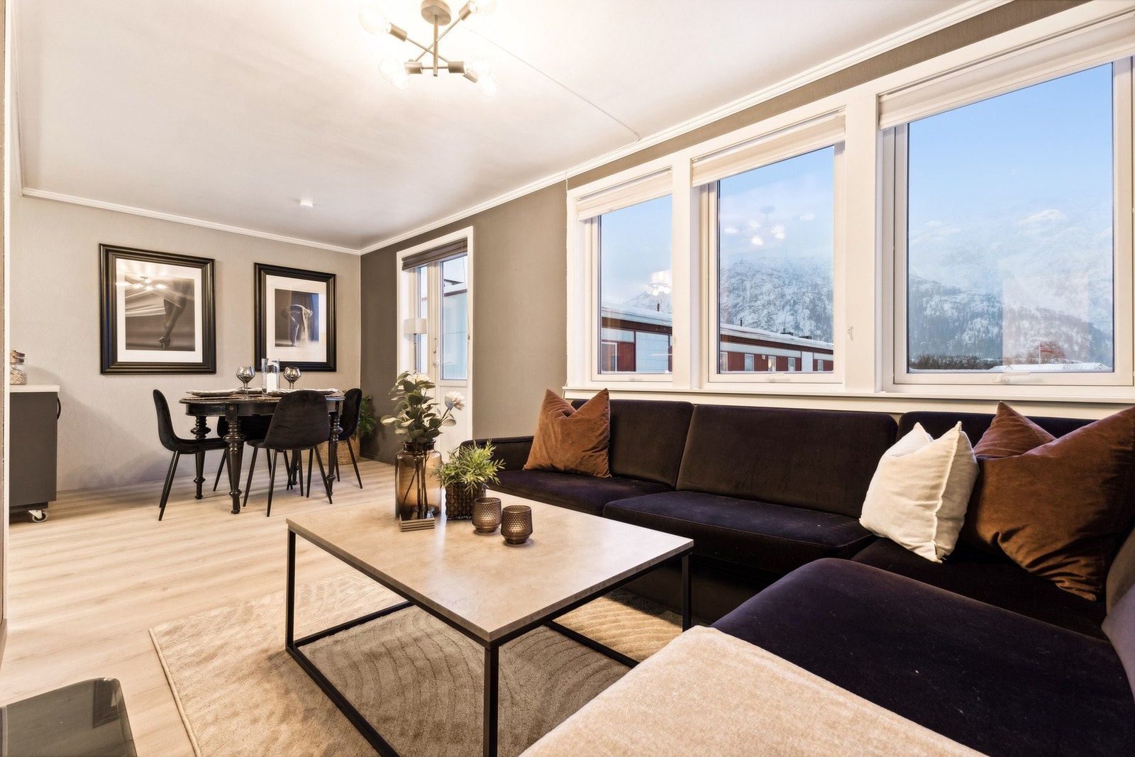 Velkommen til Myrvegen 24 B - En pent oppusset 2-roms i gangavstand fra Nyrud og Kippermoen Galleribilde