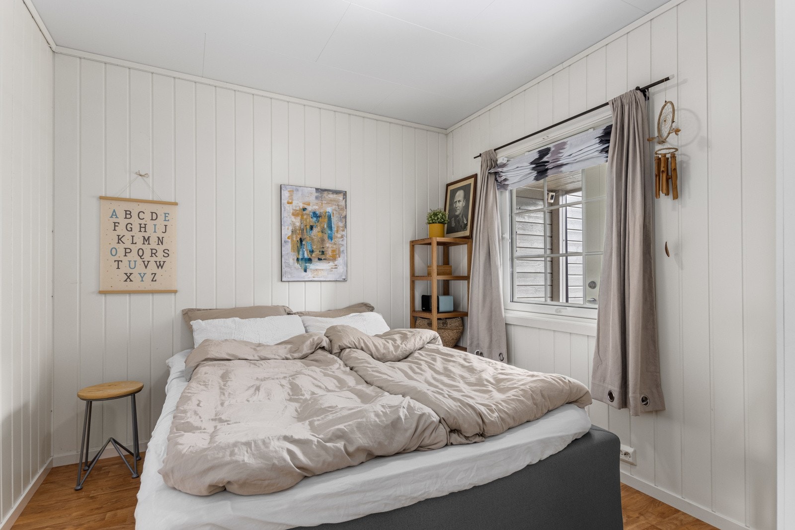 Soverommet i 1. etasje er ca. 8m². Galleribilde