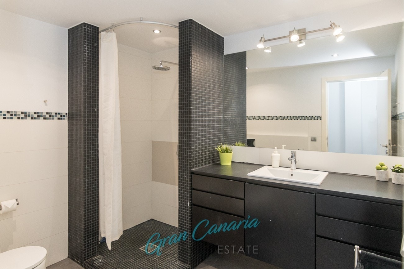 Ett av to baderom i 2. etasje Galleribilde