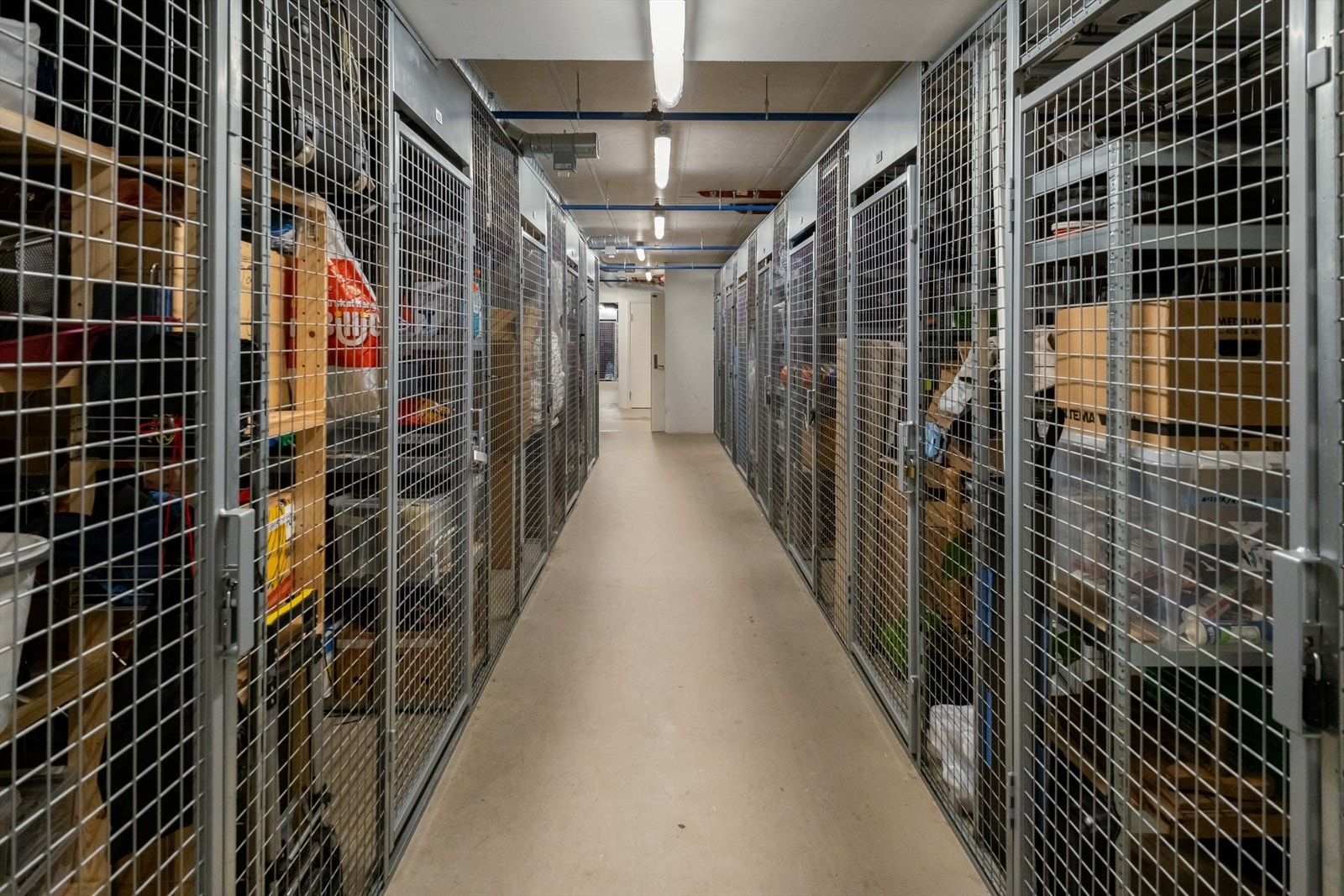 Romslige og tilgjengelige boder. Galleribilde