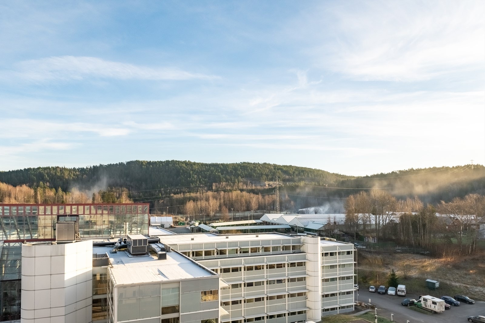 Gangavstand til østmarka og skullerud Idrettslag sine fasiliteter. Som man kan se så er snøproduksjonen i gang for vinterens skiløyper. Galleribilde