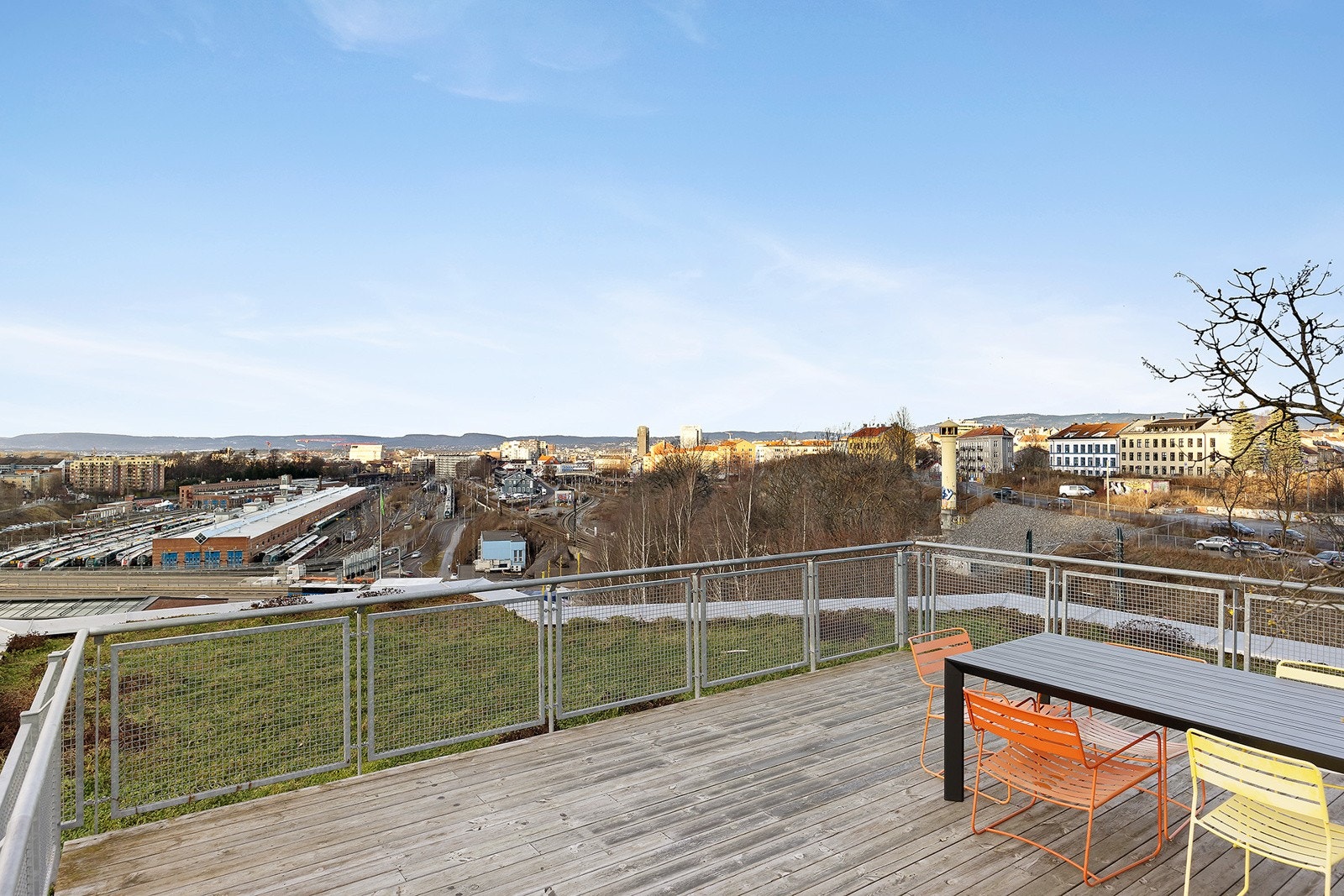 Felles takterasse med gode solforhold og utsikt Galleribilde