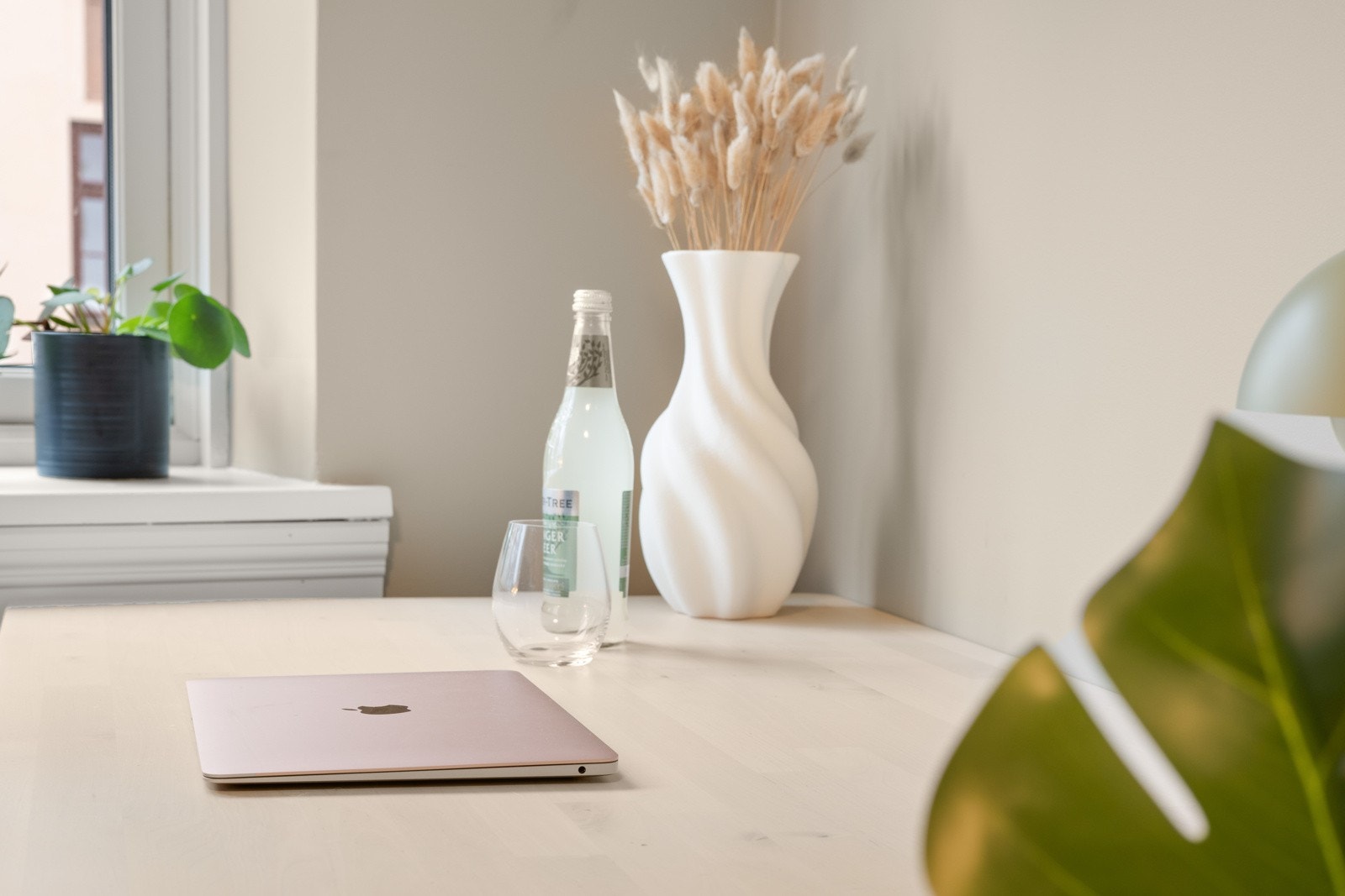 Soverom 2, detalj. Galleribilde