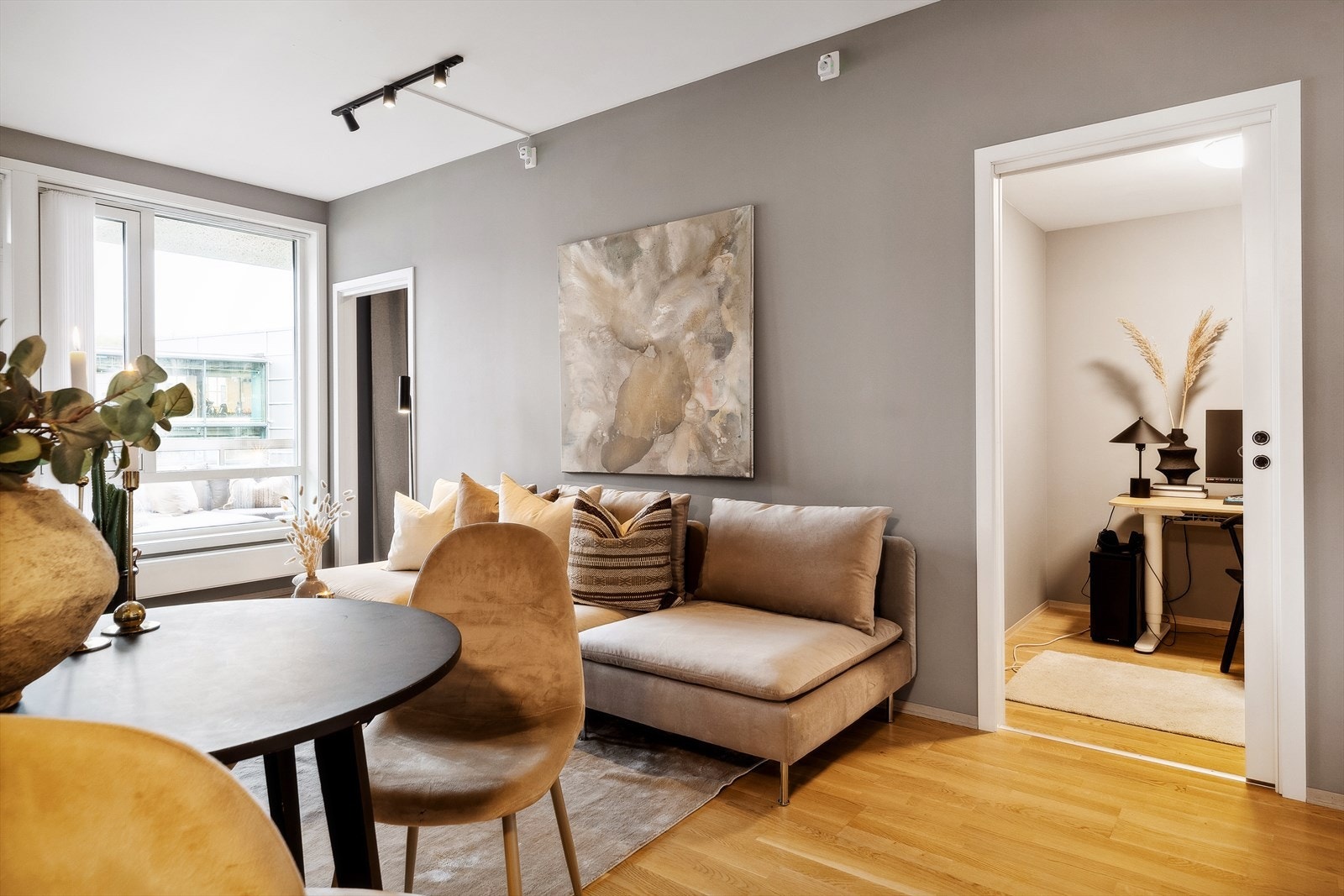 Leiligheten har en praktisk innebod på ca. 4,5 kvm med flere bruksmuligheter. Galleribilde